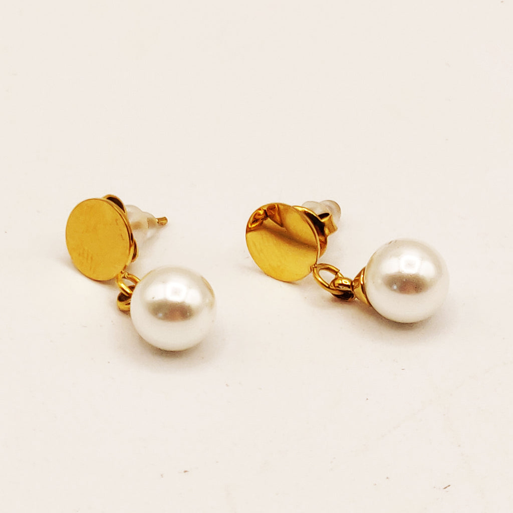 Boucles d'oreilles Perles d'imitation Blanches et  Cercles Dorés