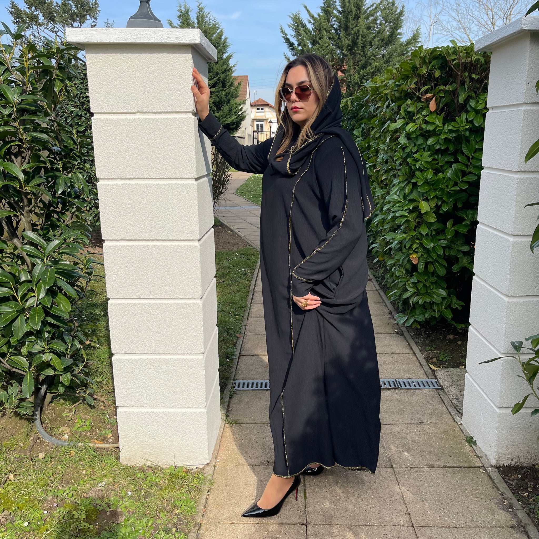 Abaya Hijab Intégré Noir