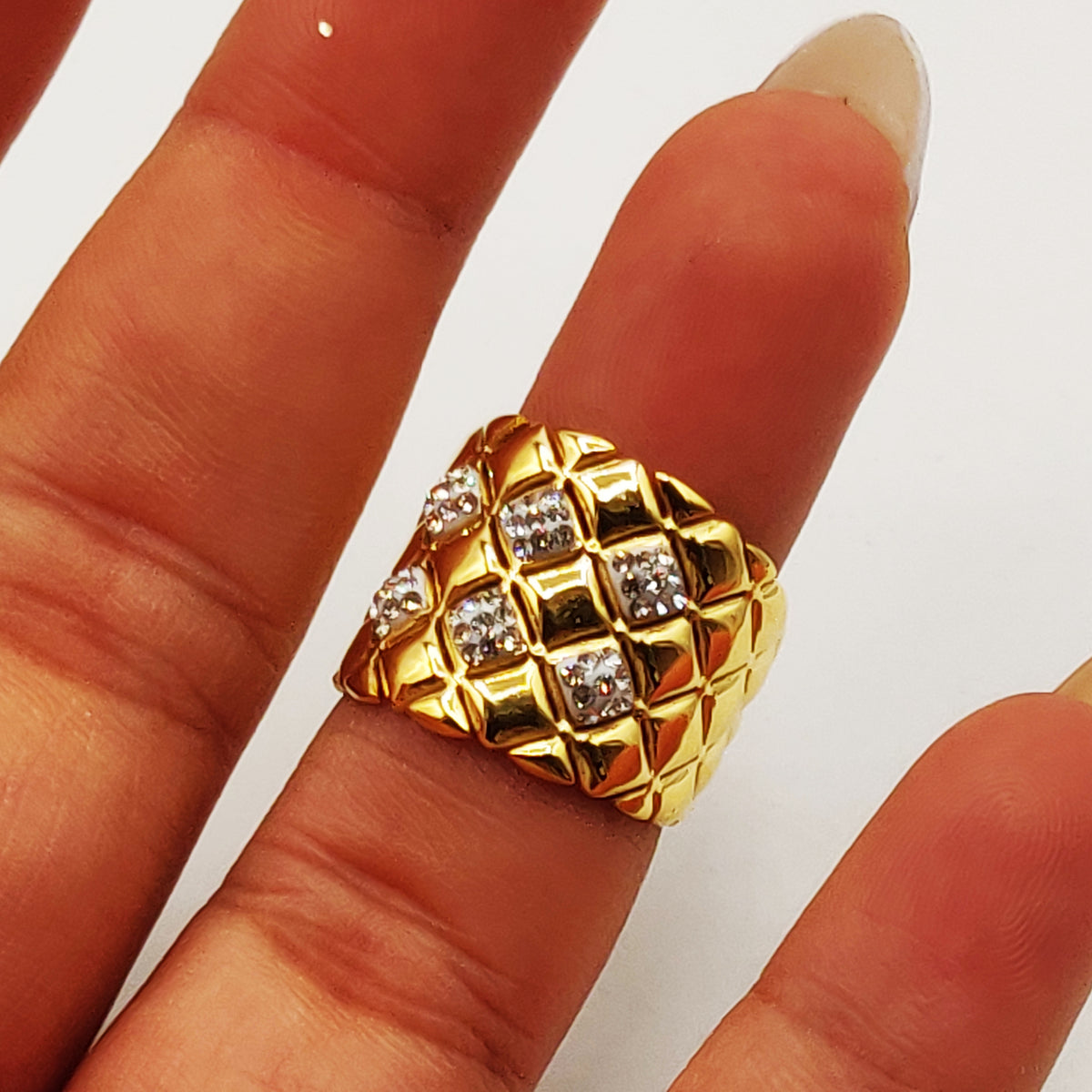 Bague Carreaux Cristaux Luxe Hanan Channel bague-carreaux-cristaux-luxe-hanan-channel