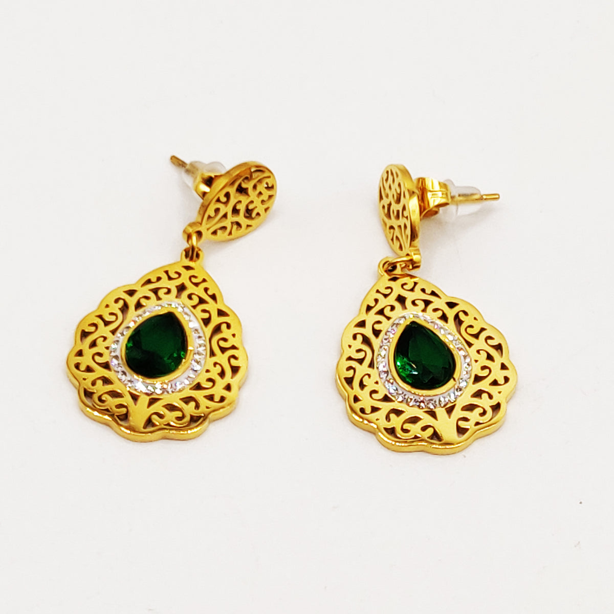 Boucles D'oreilles Clip Vert Et Cristal - Goutte Pendante, Plaque Argentée, Occasion