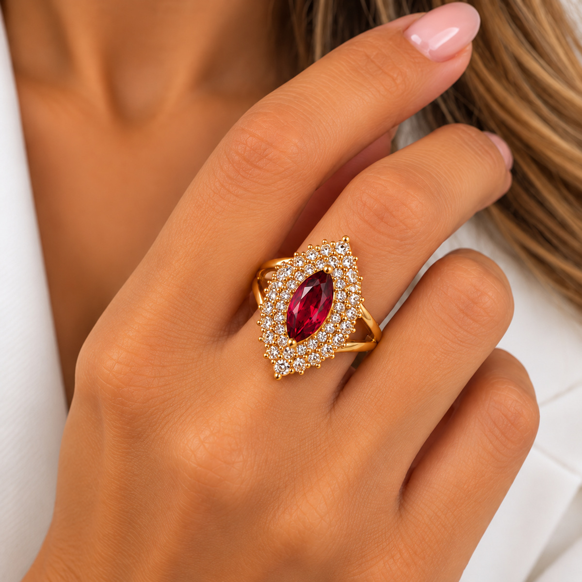 Bague Grand Cristal Ovale Rouge Tour Cristaux Luxe