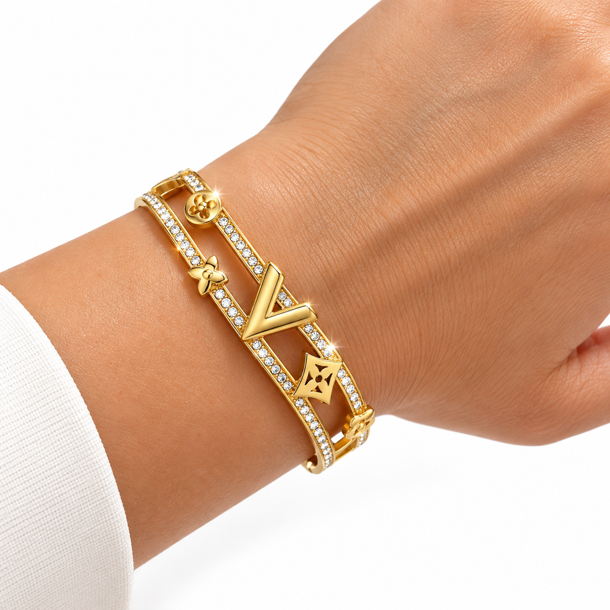 Bracelet Rigide Double Lignes Cristaux Pendentifs V Trèfles Luxe