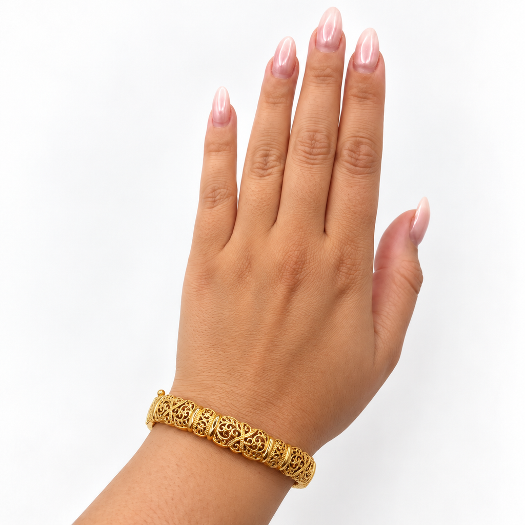 Bracelet Rigide Boules Motifs Orientaux et Barres Dorées Luxe