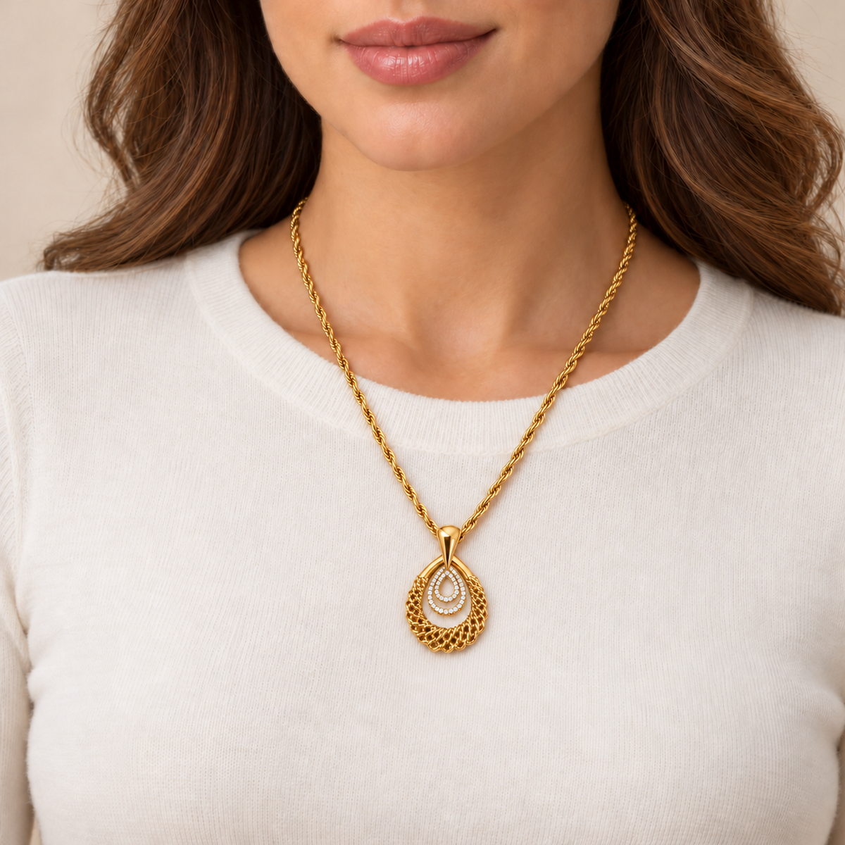 Collier Pendentif Gouttes Torsades et Cristaux Luxe