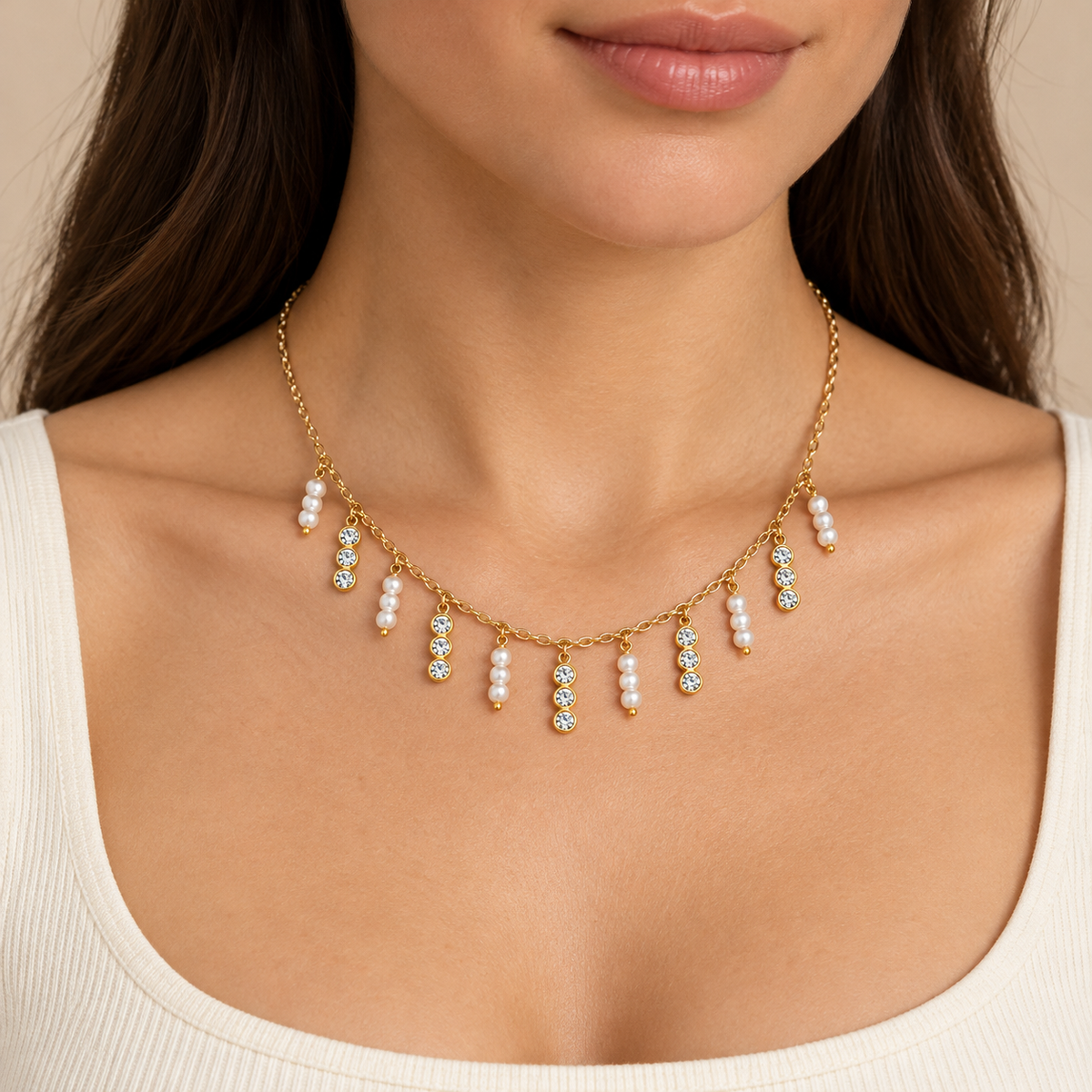 Collier Pendentifs Triple Cristaux et Triple Perles d'imitation Blanches Luxe