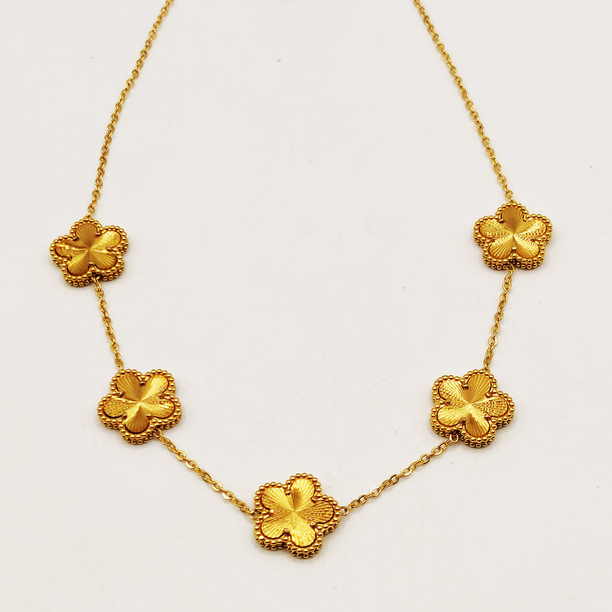 Collier Marguerites Dorées Tour Perles d'imitation Luxe