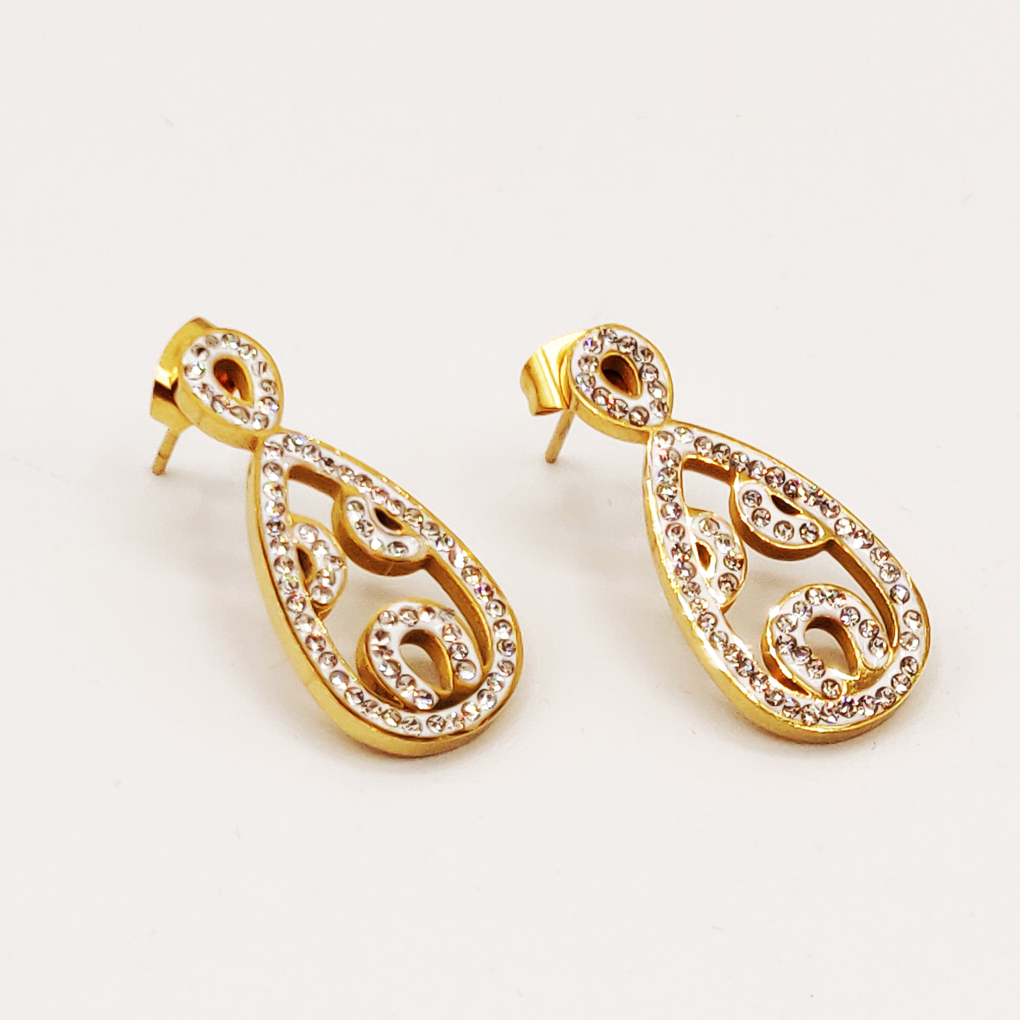 Boucles d'oreilles Torsade Grand Pendentif Oeuf Cristaux Luxe