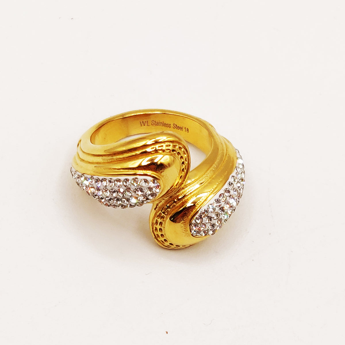 Bague Boucle Croisée Cristaux Luxe
