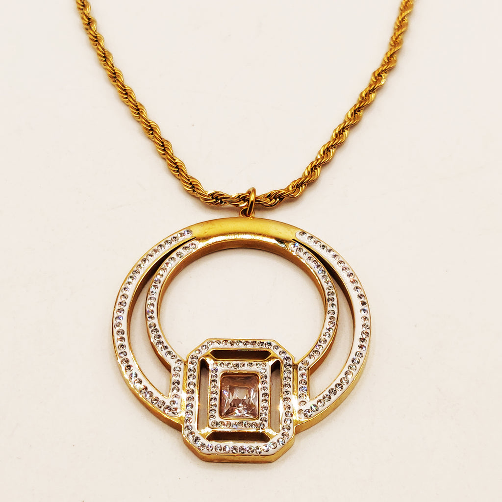 Collier Torsade Multi Lignes Grand Pendentif Cercle Cristal Carré Luxe