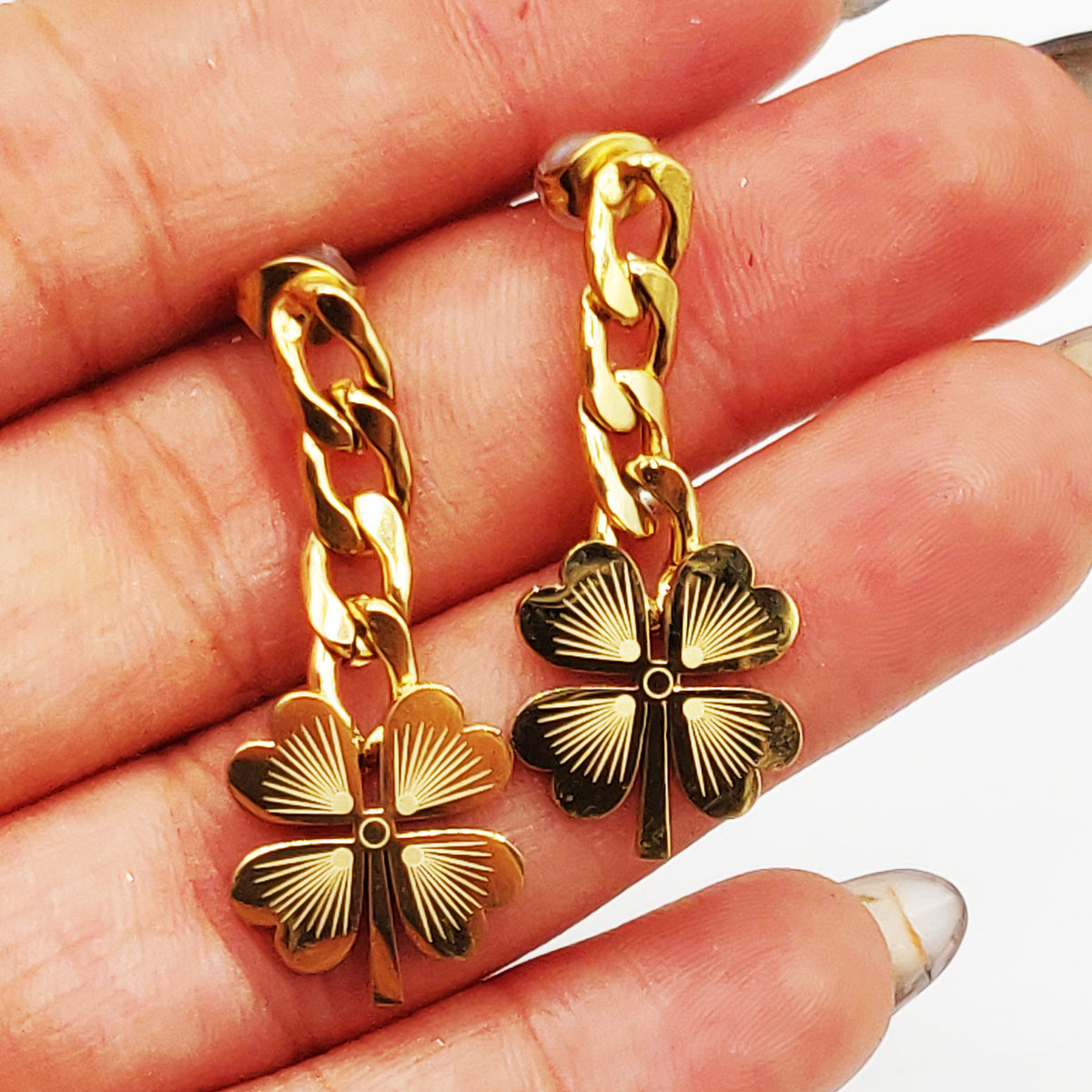 Boucles d'oreilles Tresse Trèfle à 4 Coeurs