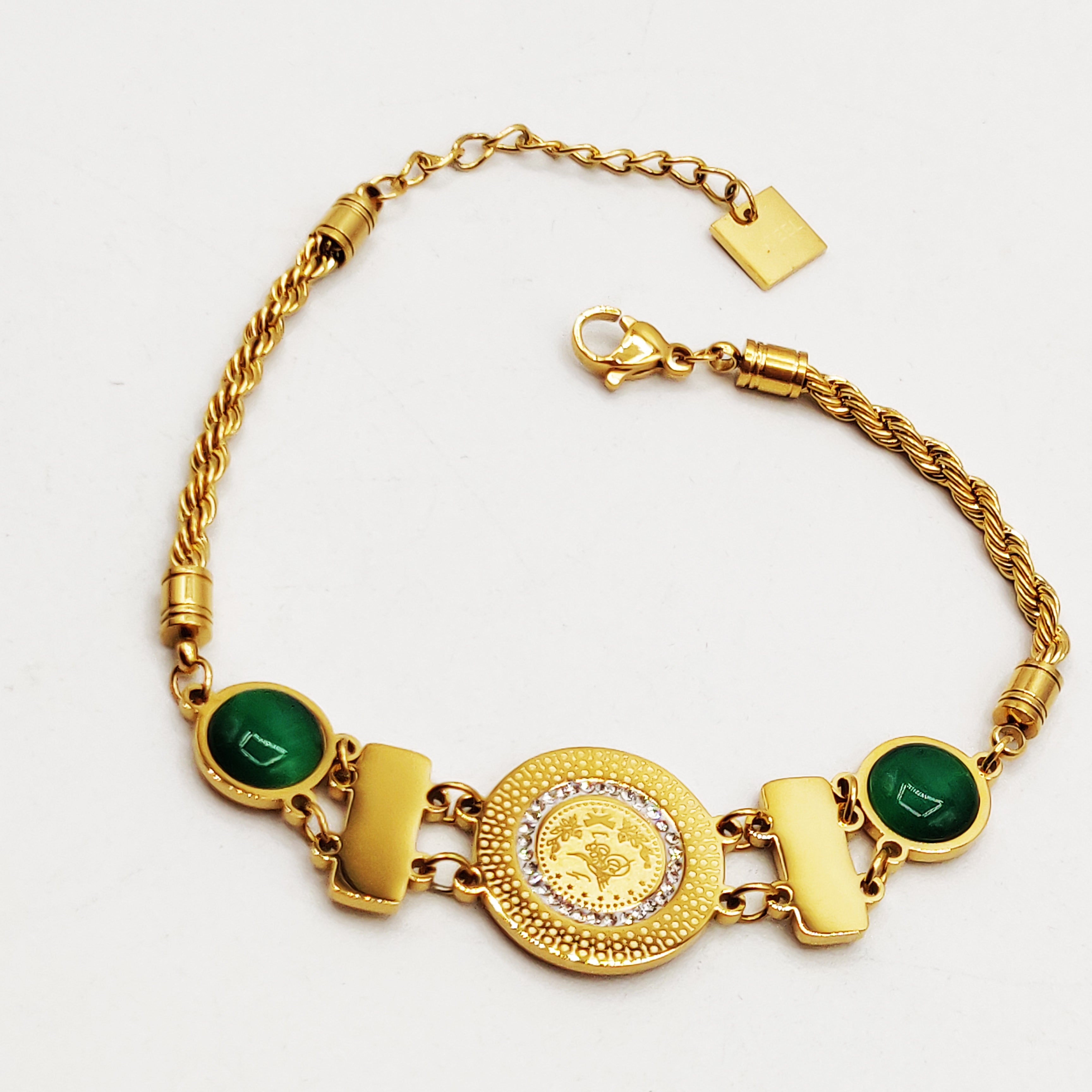 Bracelet Torsade Multi Lignes Louise Pierres Vertes Triple Pendentifs Louise Luxe