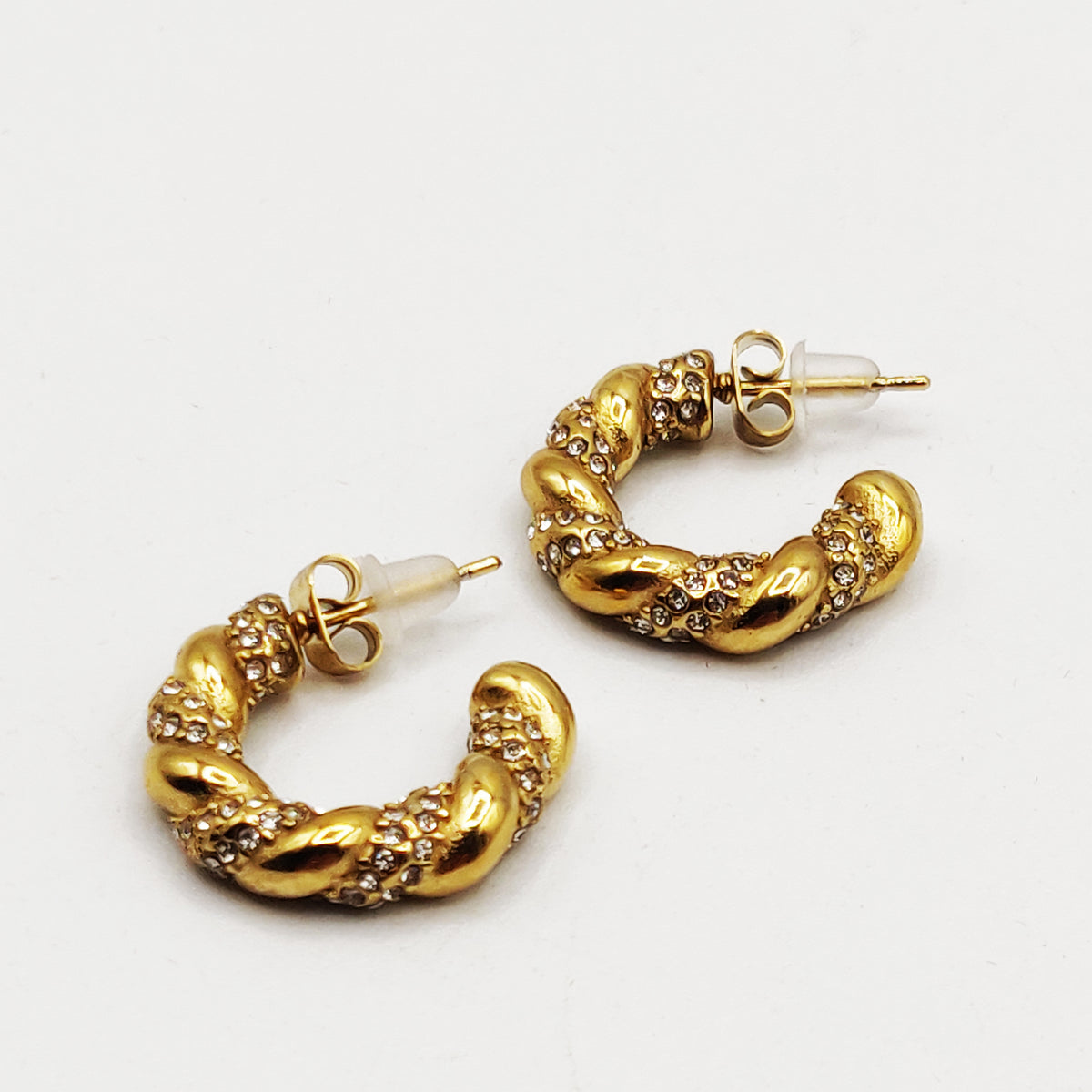 Boucles d'oreilles Créoles Torsades Dorées et Cristaux Luxe