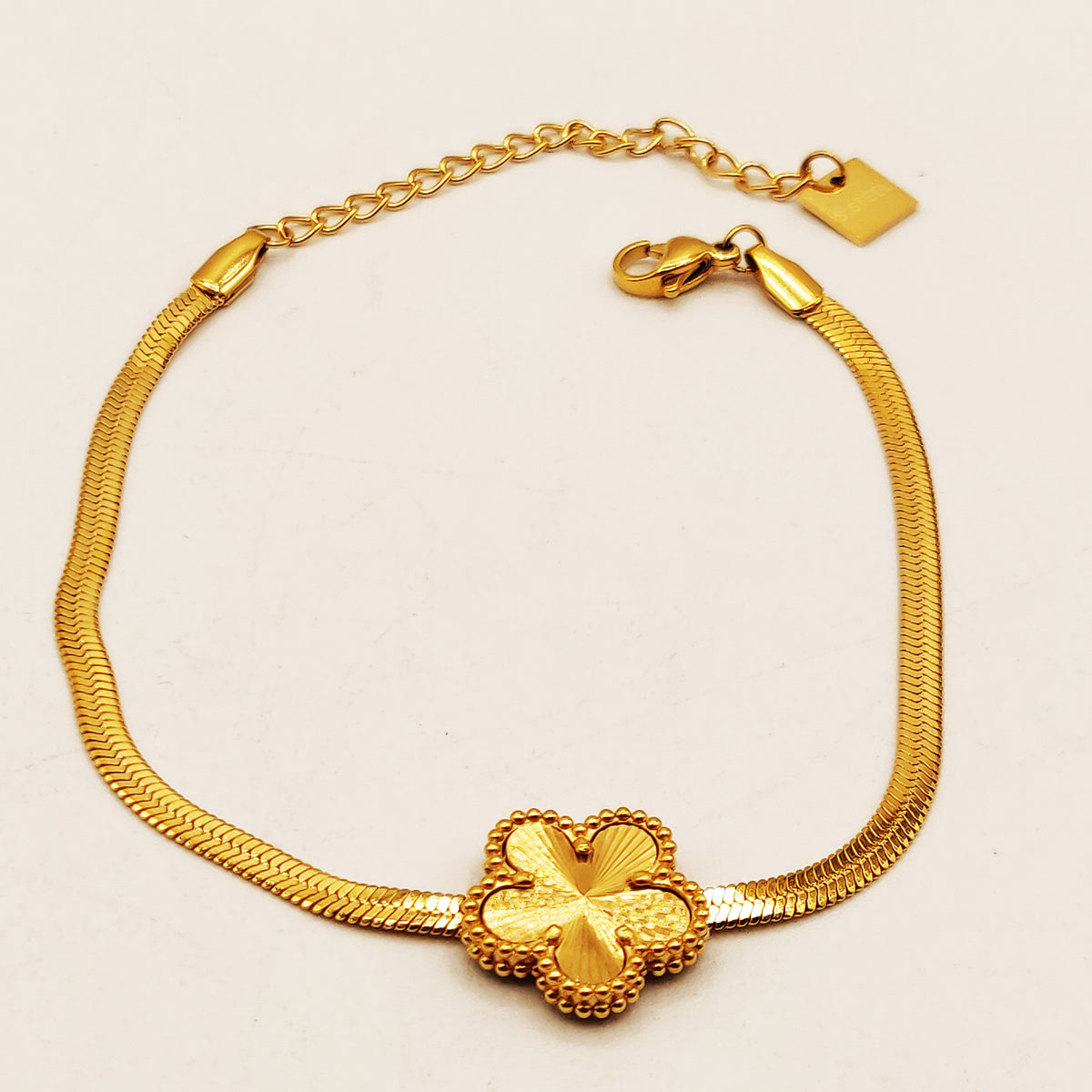Bracelet Maille Marguerite Dorée Tour Perles d'imitation Luxe
