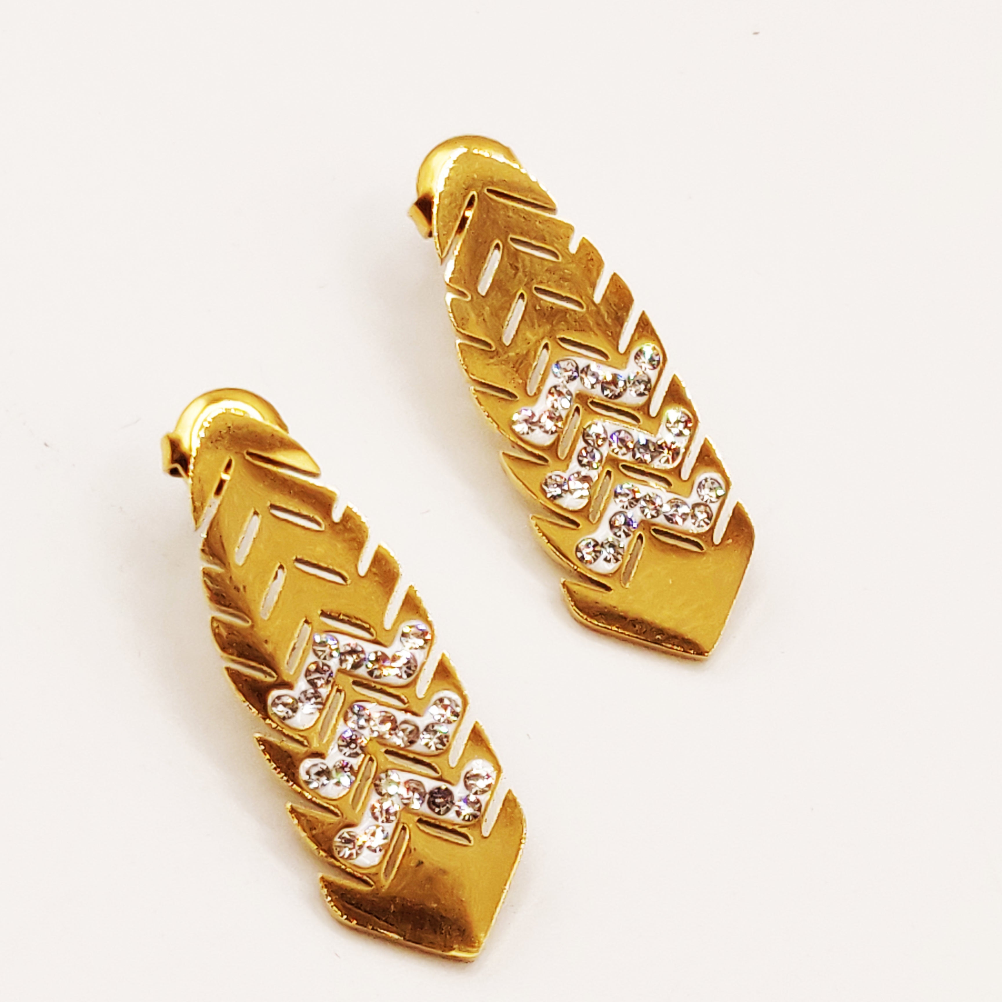 Boucles d'oreilles Maille Large Pendentifs Double Flèches Luxe