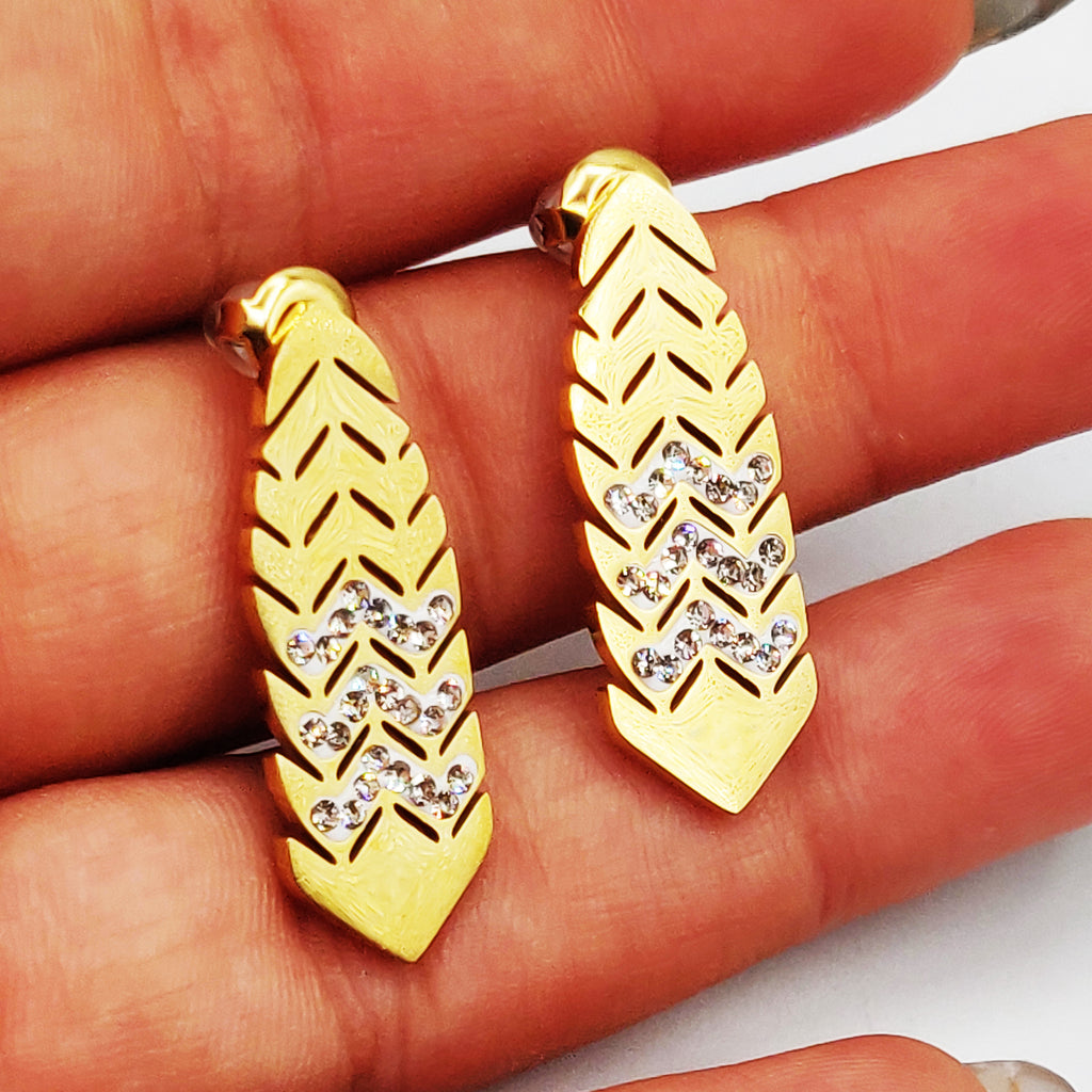 Boucles d'oreilles Maille Large Pendentifs Double Flèches Luxe
