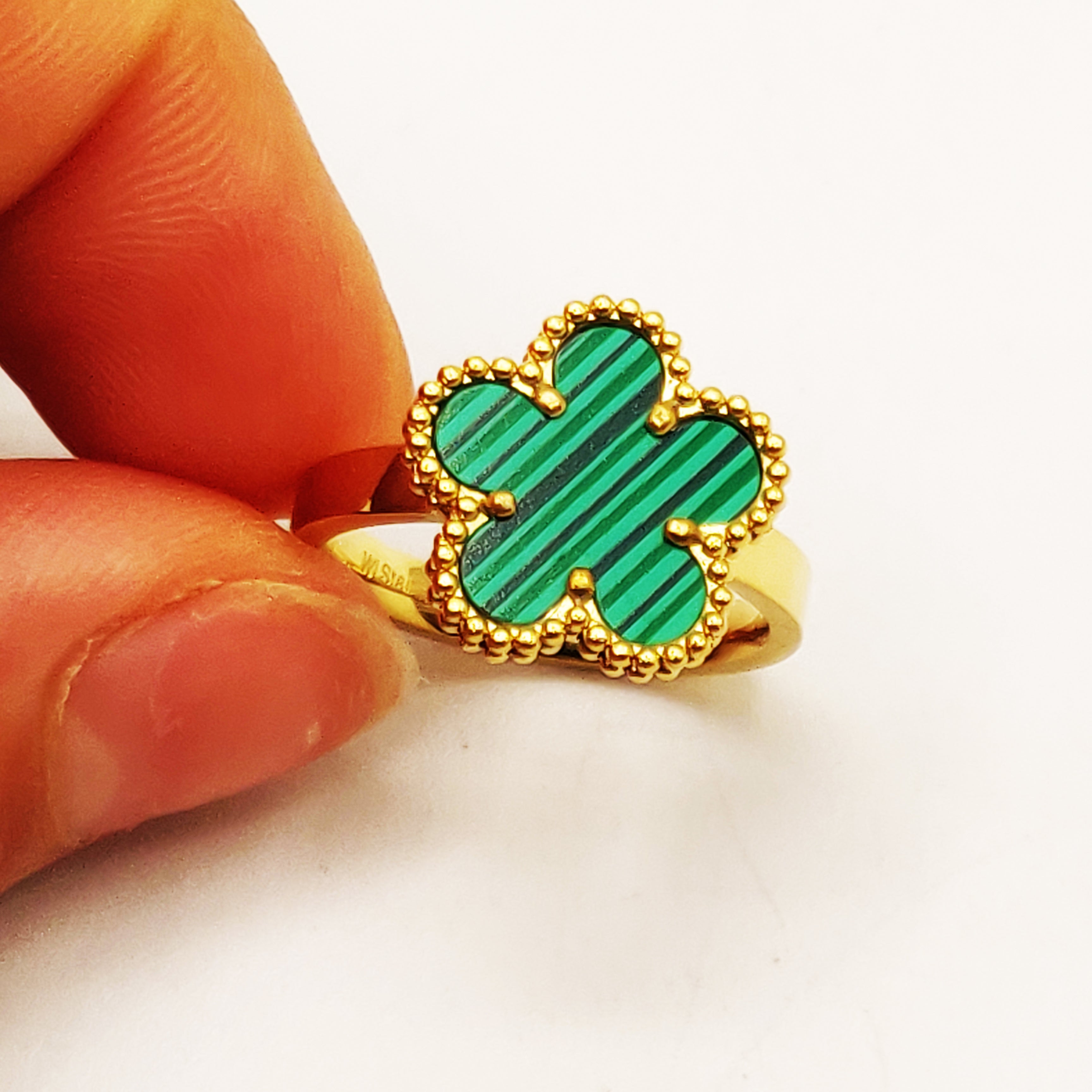 Bague Marguerites Dorées et Vertes Tour Perles d'imitation Luxe