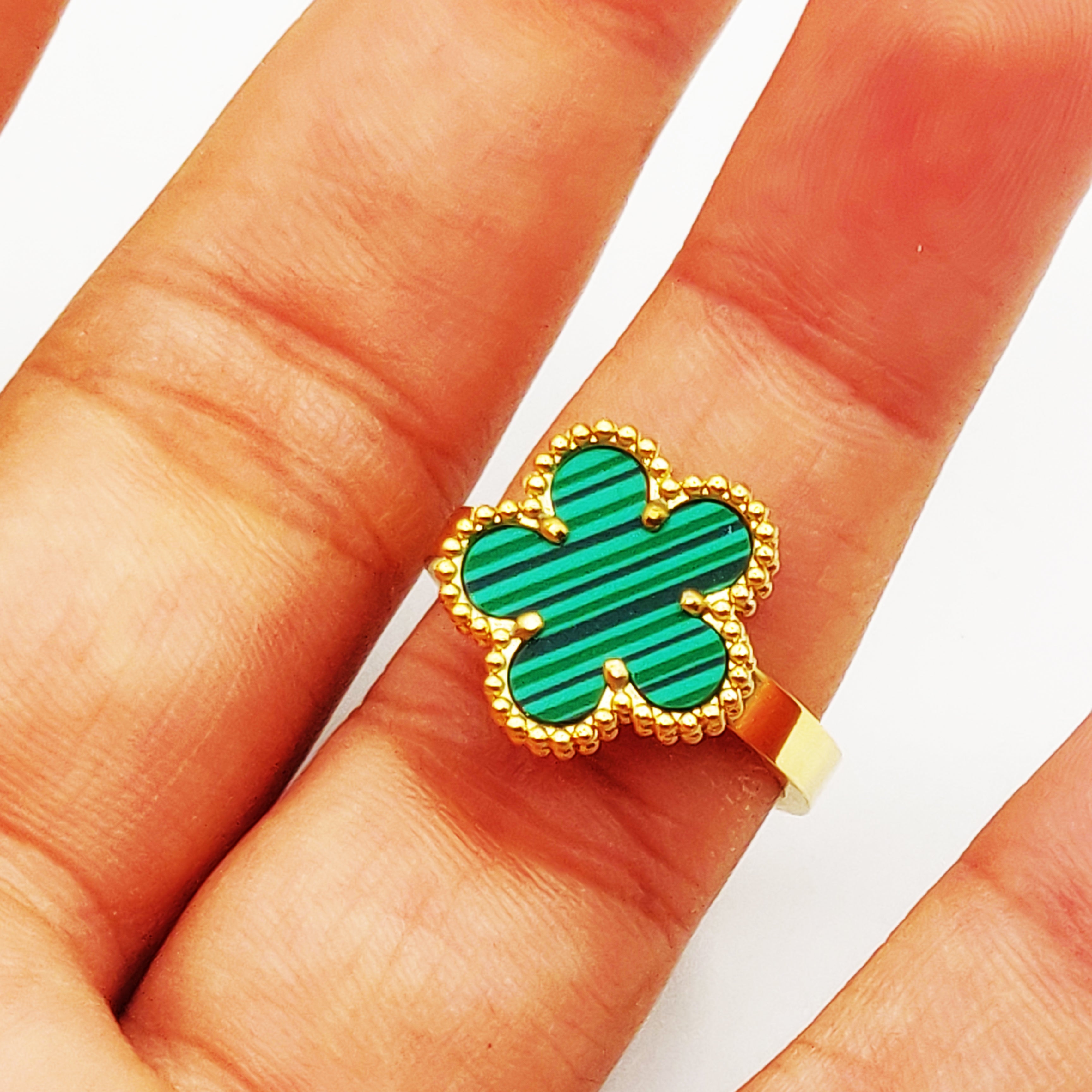 Bague Marguerites Dorées et Vertes Tour Perles d'imitation Luxe