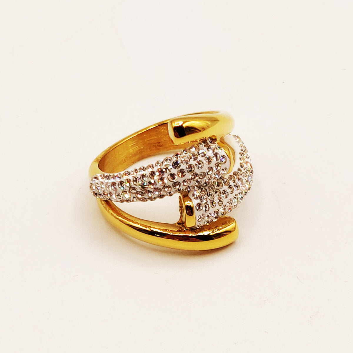 Bague Bande Cristaux et Ligne Dorée
