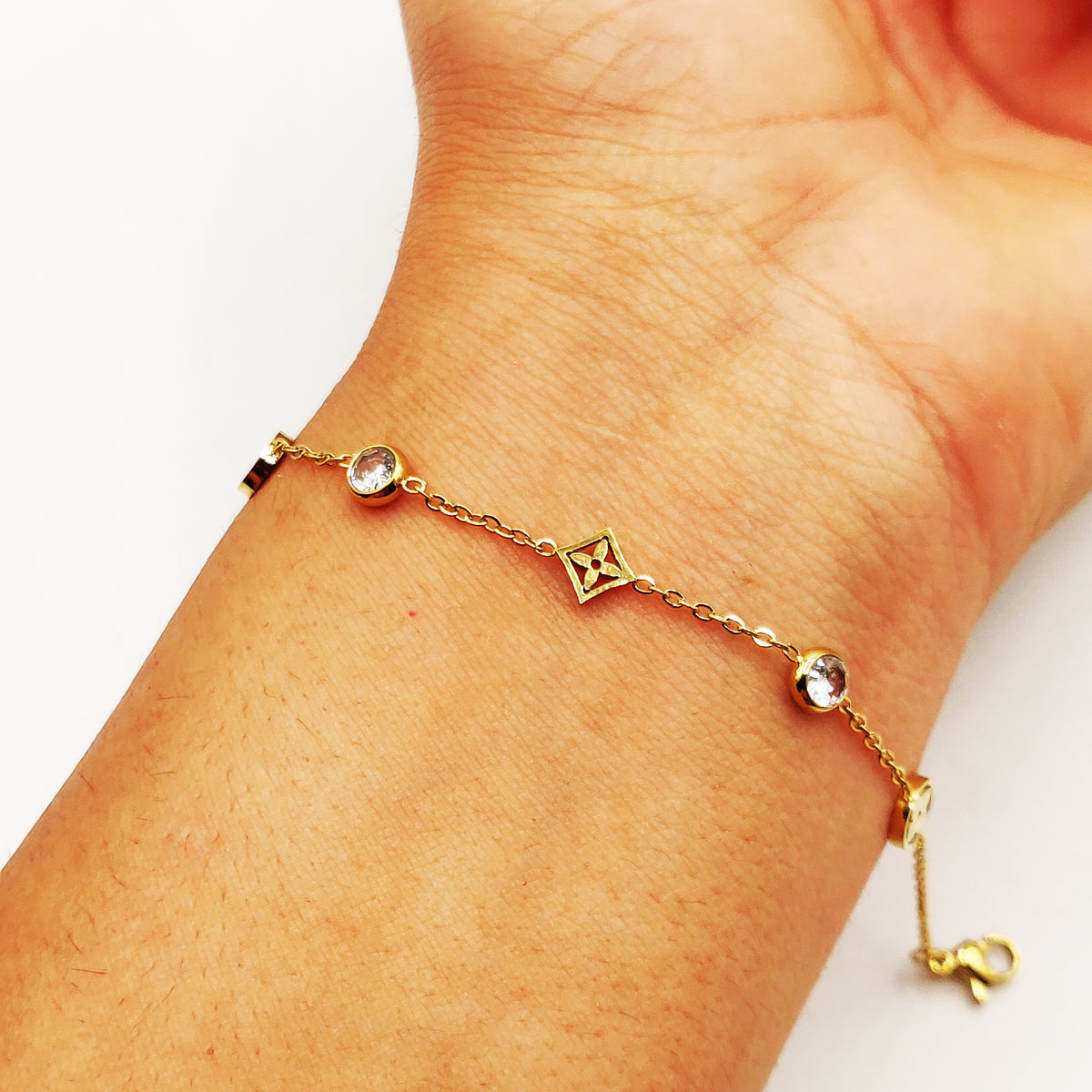 Bracelet Trèfles Étoiles et Cristaux Luxe