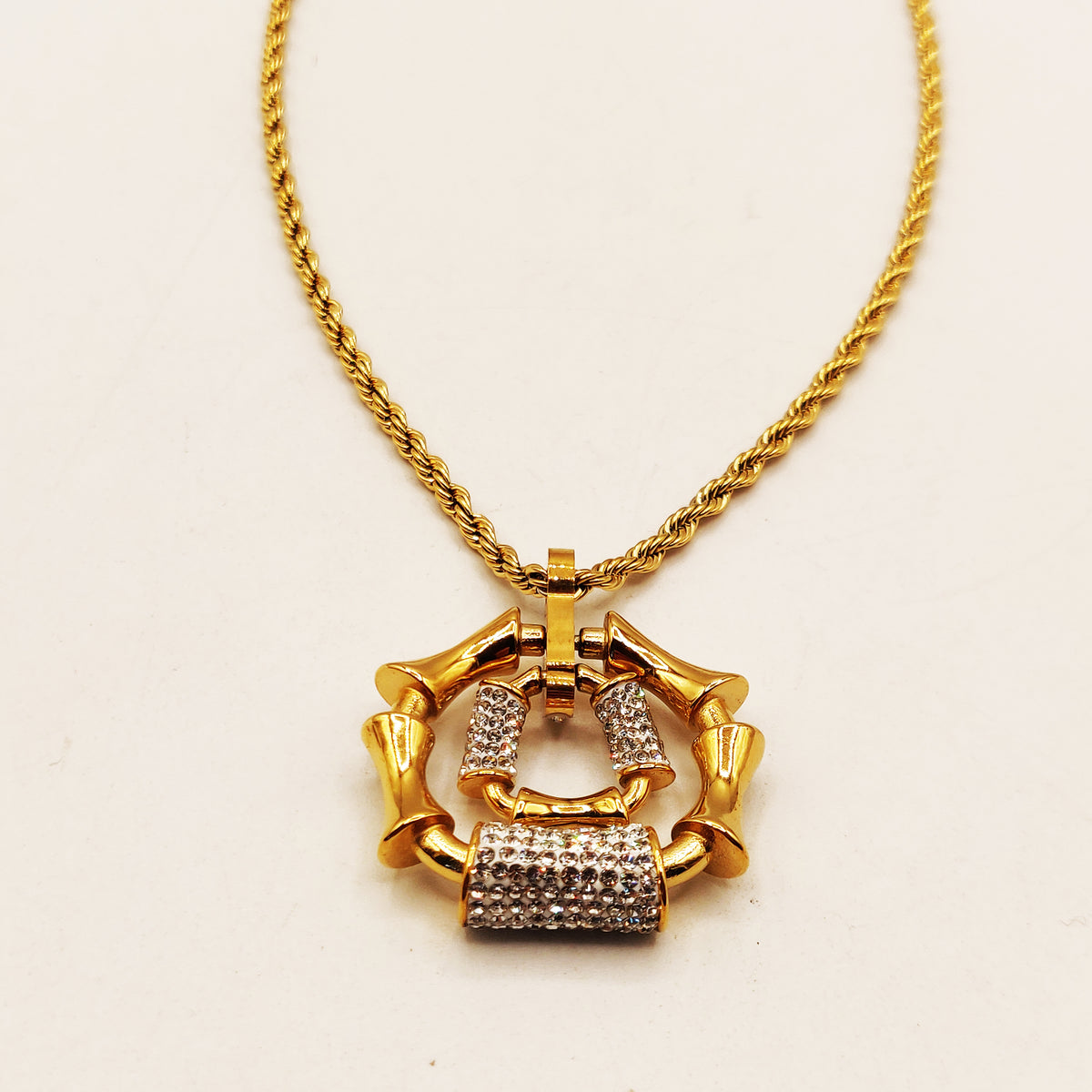 Collier Torsade Multi Lignes Cercle Os Cristaux Luxe