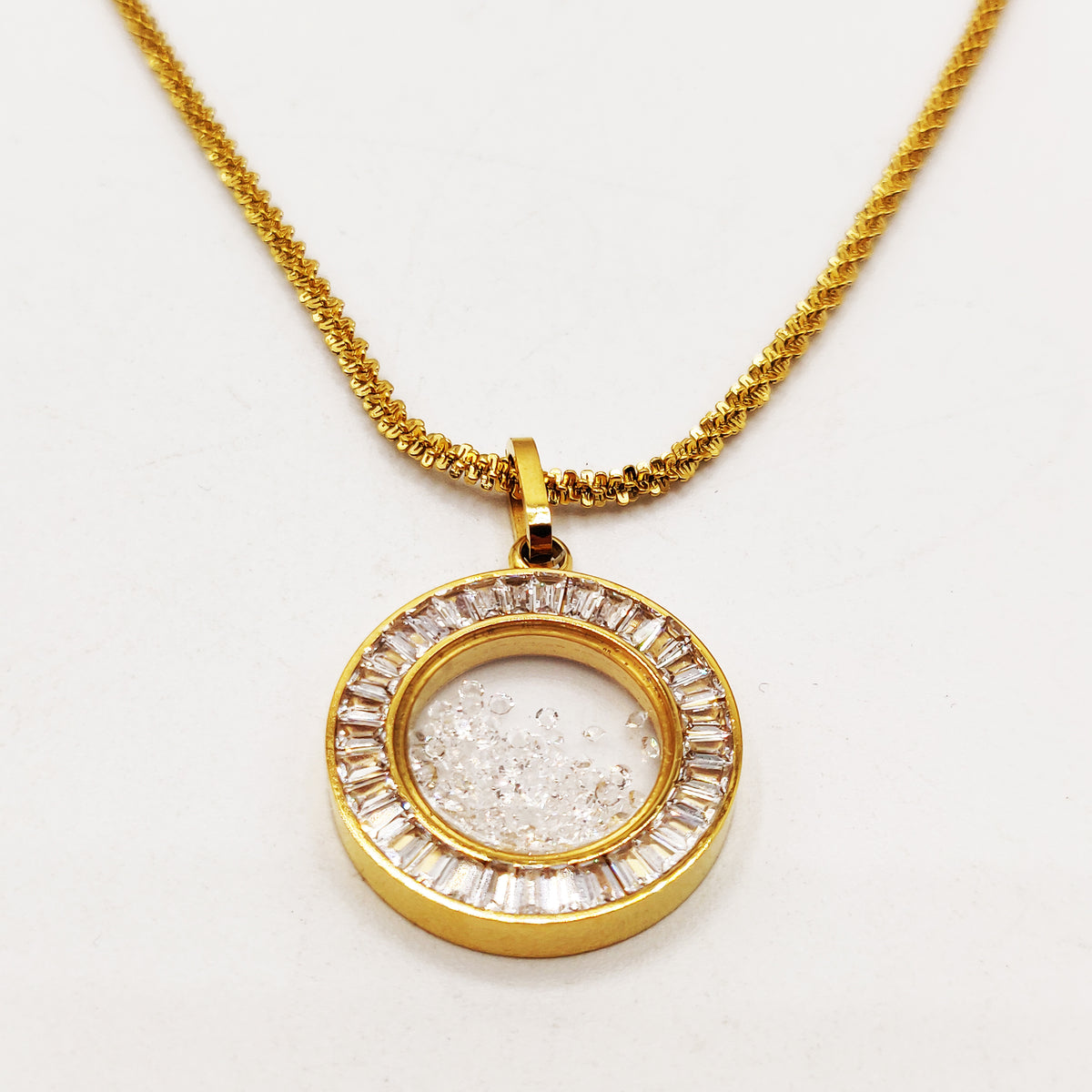 Collier Pendentif Cercle Tour Cristaux Contenant des Cristaux Luxe
