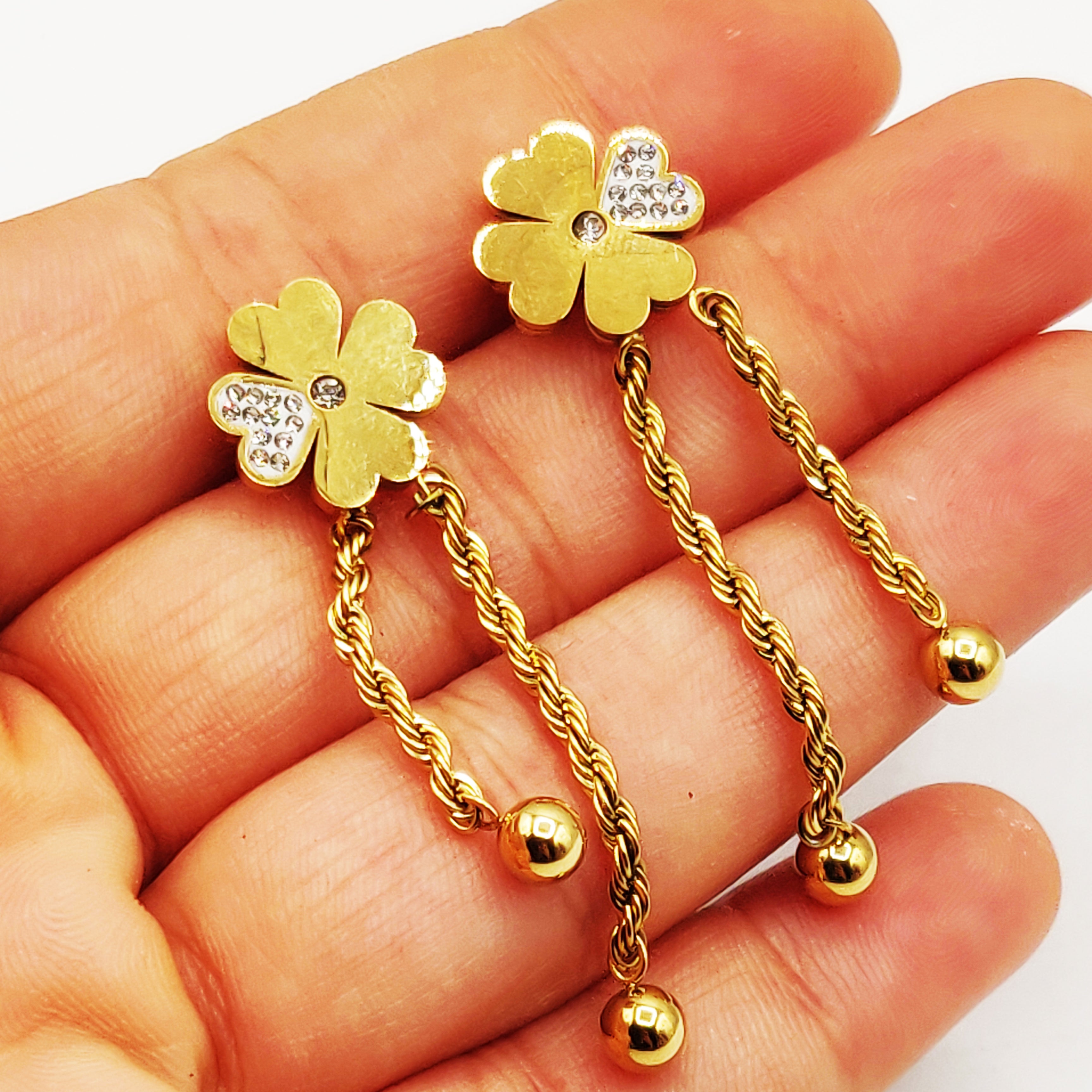 Boucles d'oreilles Torsade Trèfle à 4 Coeurs Luxe