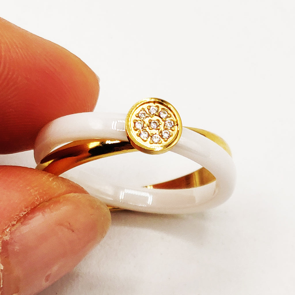 Bague Dorée et Blanche Cercle Cristaux