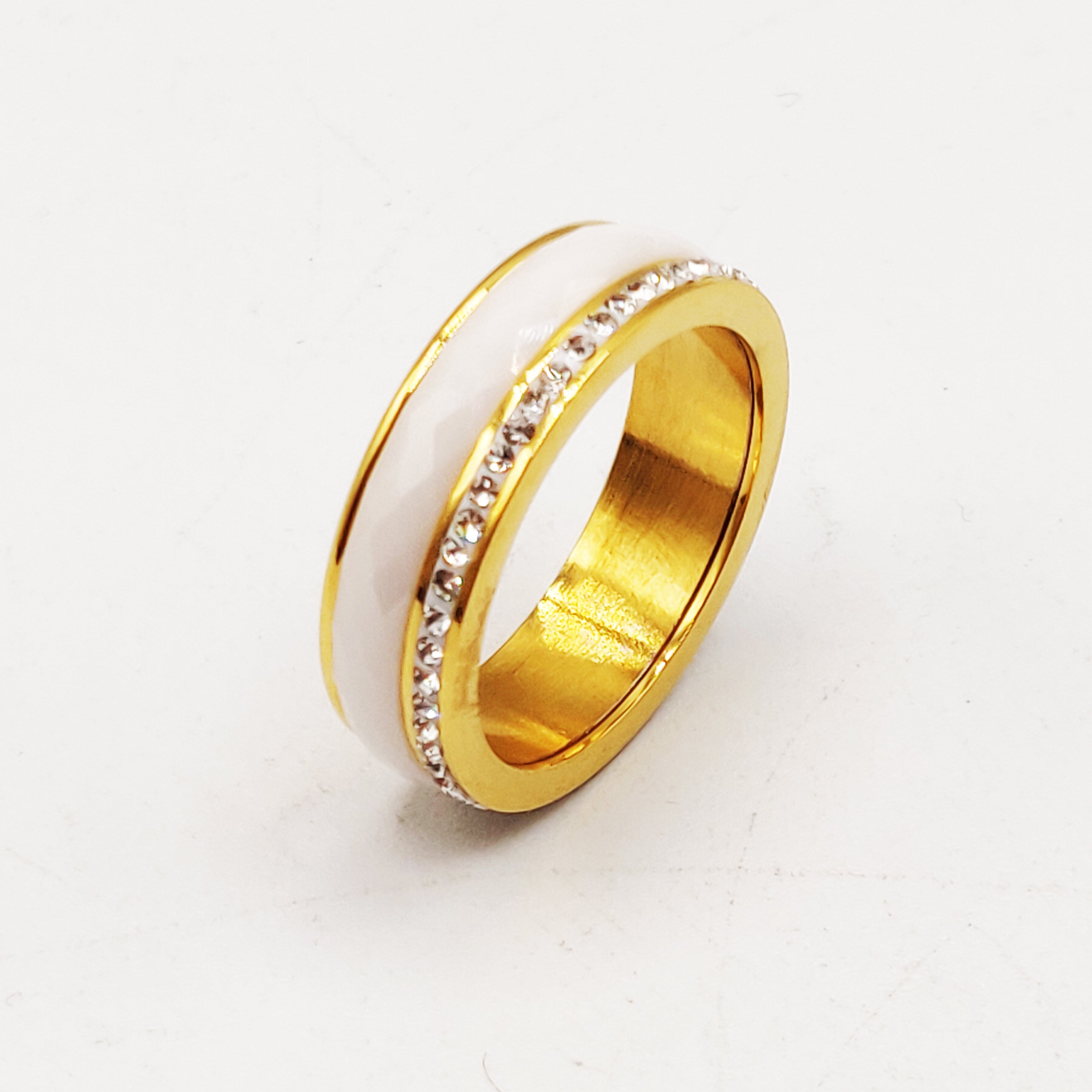 Bague Blanche et Tour Cristaux
