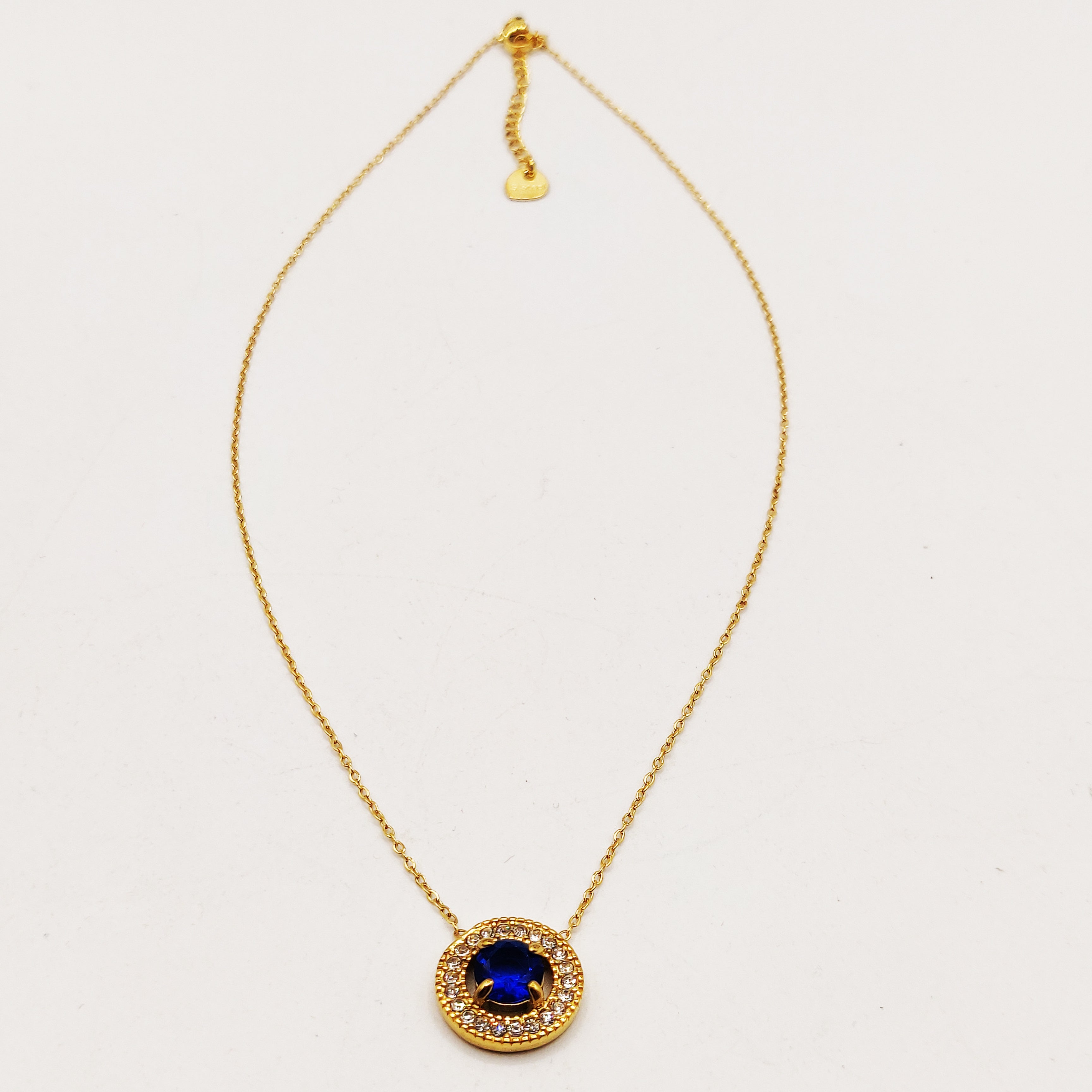 Collier Cercle Cristal Bleu Tour Cristaux