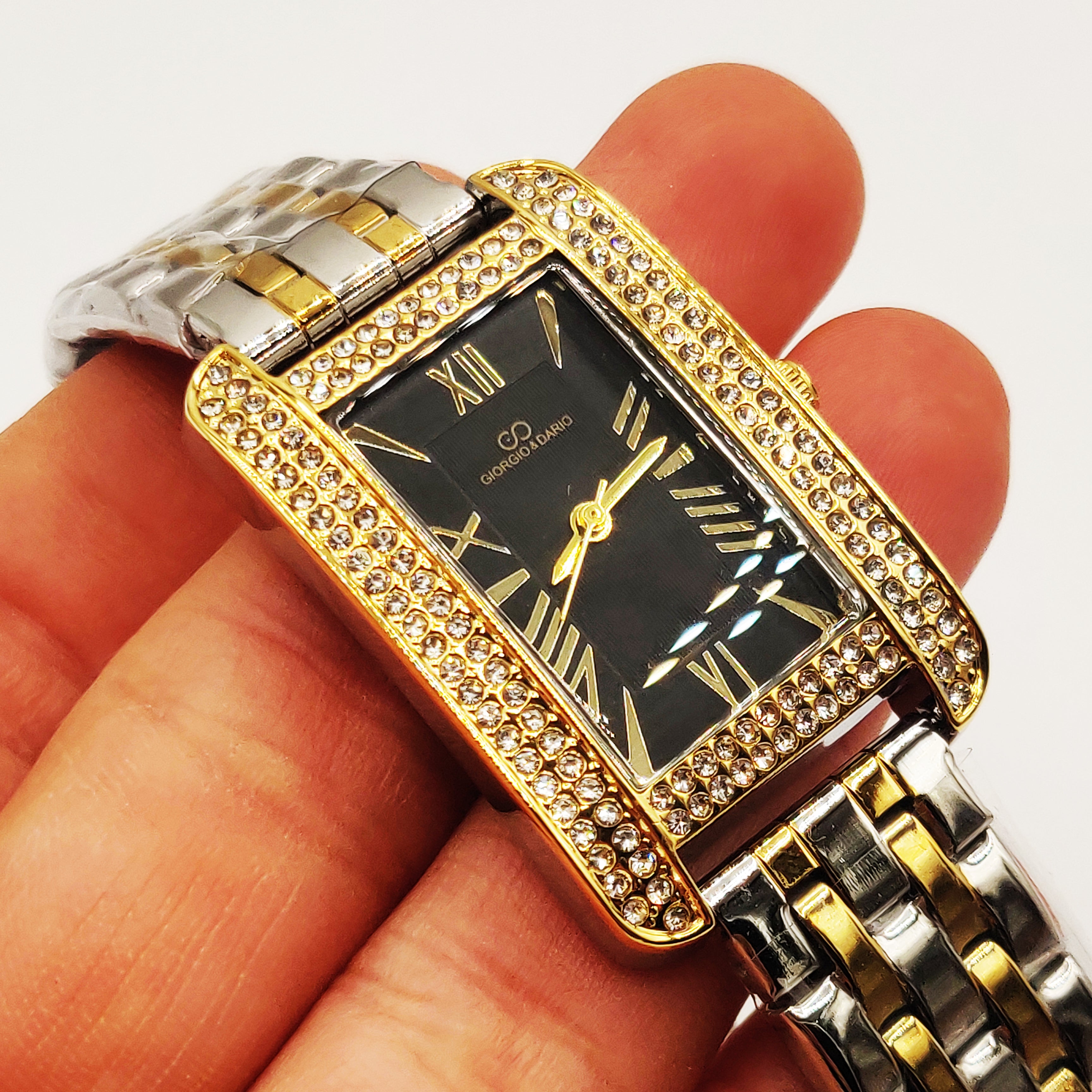 Montre Giorgio & Dario EU4599 Fond Noir Bracelet Argenté et Doré