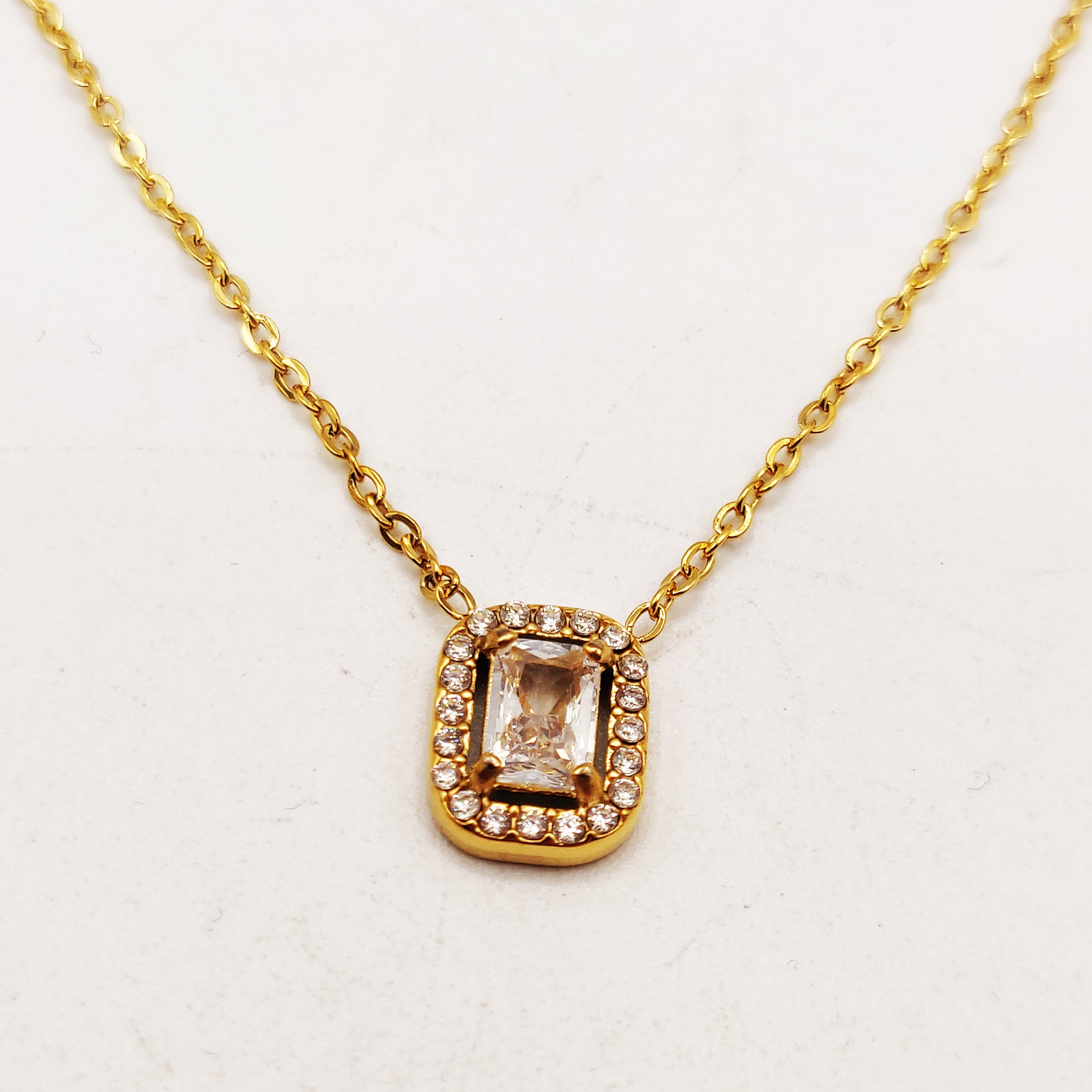 Collier Simple Cristal Rectangle Tour Cristaux