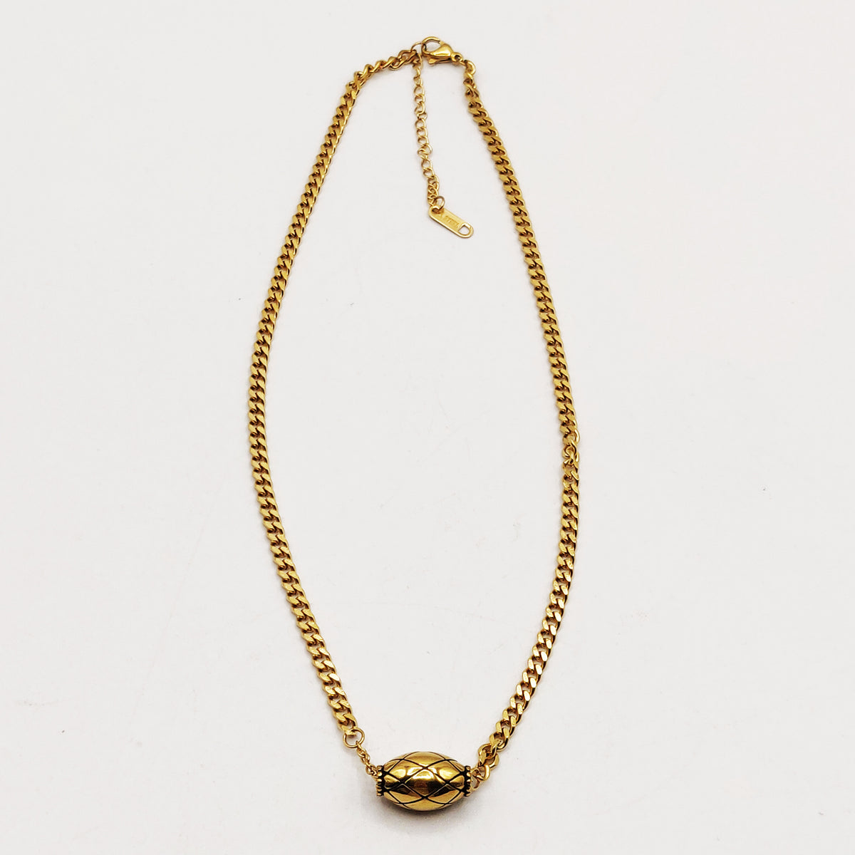 Collier Tresse Pendentif Ovale Matelassé Luxe