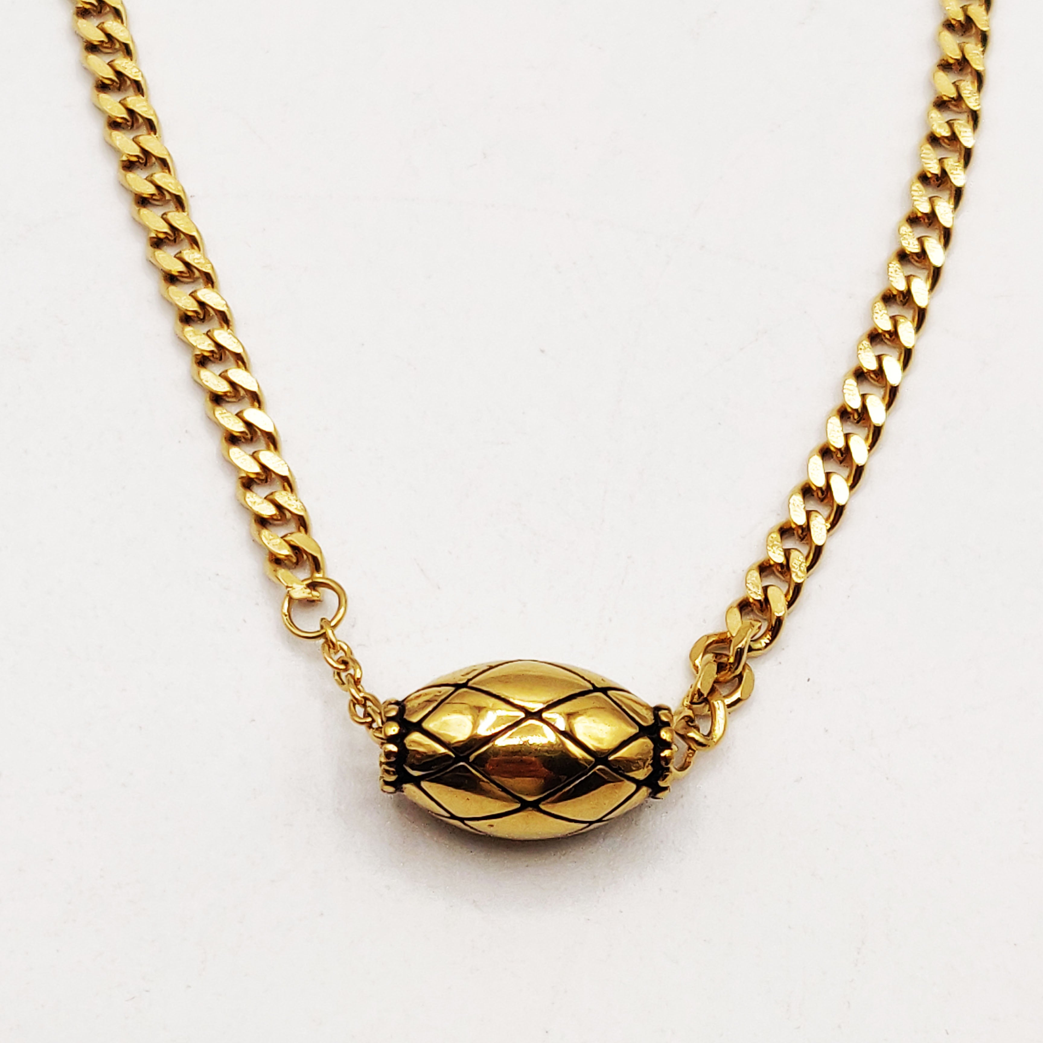 Collier Tresse Pendentif Ovale Matelassé Luxe