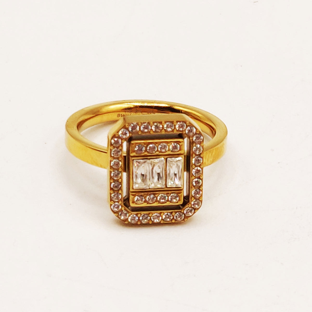 Bague Carré Tour Cristaux Luxe