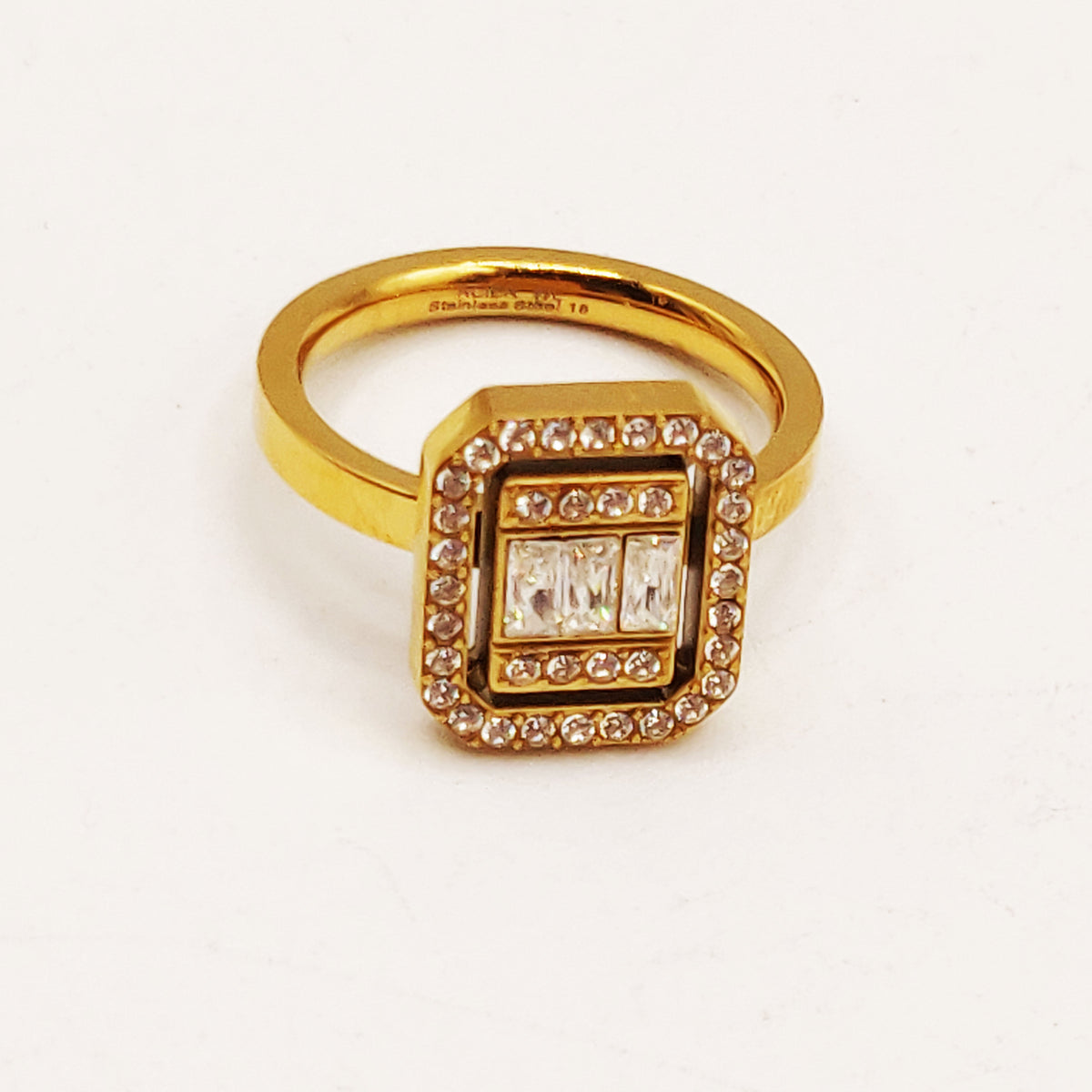Bague Carré Tour Cristaux Luxe