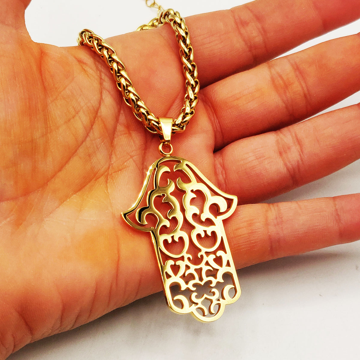 Collier Torsade Pendentif Grande Main de Fatma Orientale Luxe