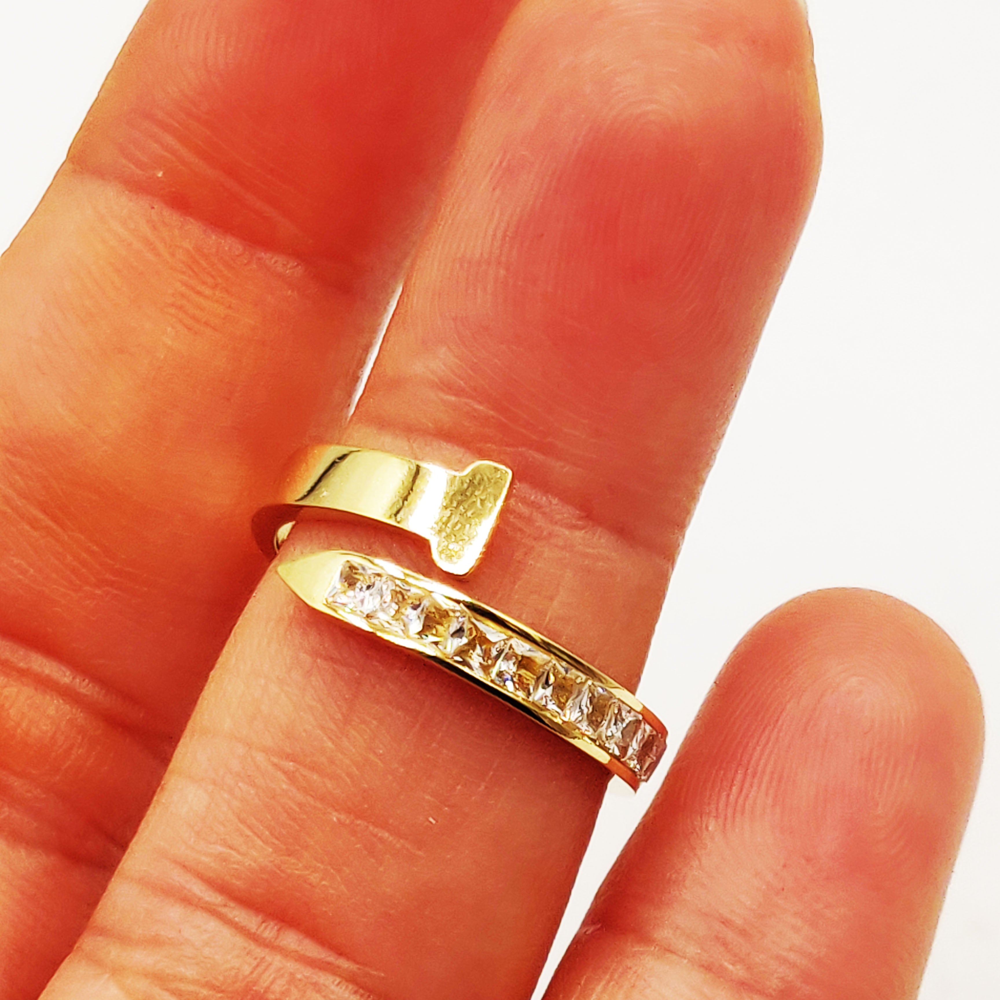 Bague Clou Ligne Cristaux Luxe