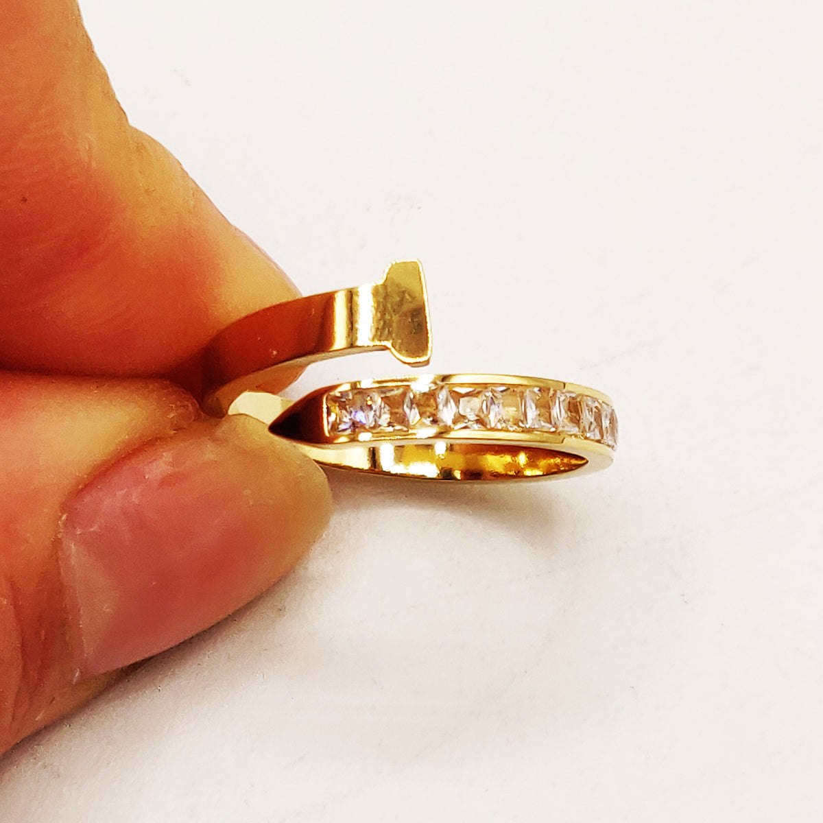 Bague Clou Ligne Cristaux Luxe