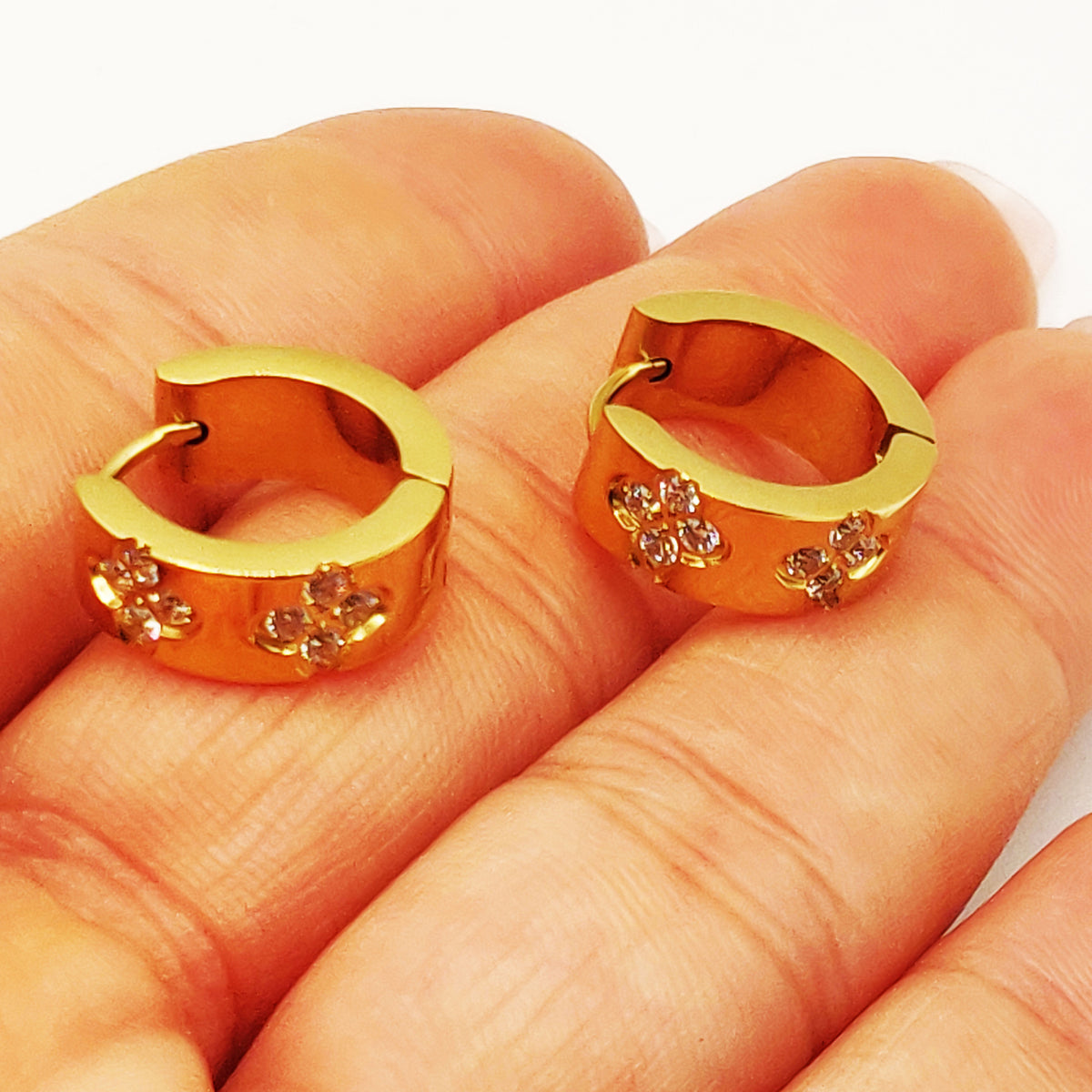 Boucles d'oreilles Trèfles Cristaux Intégrés