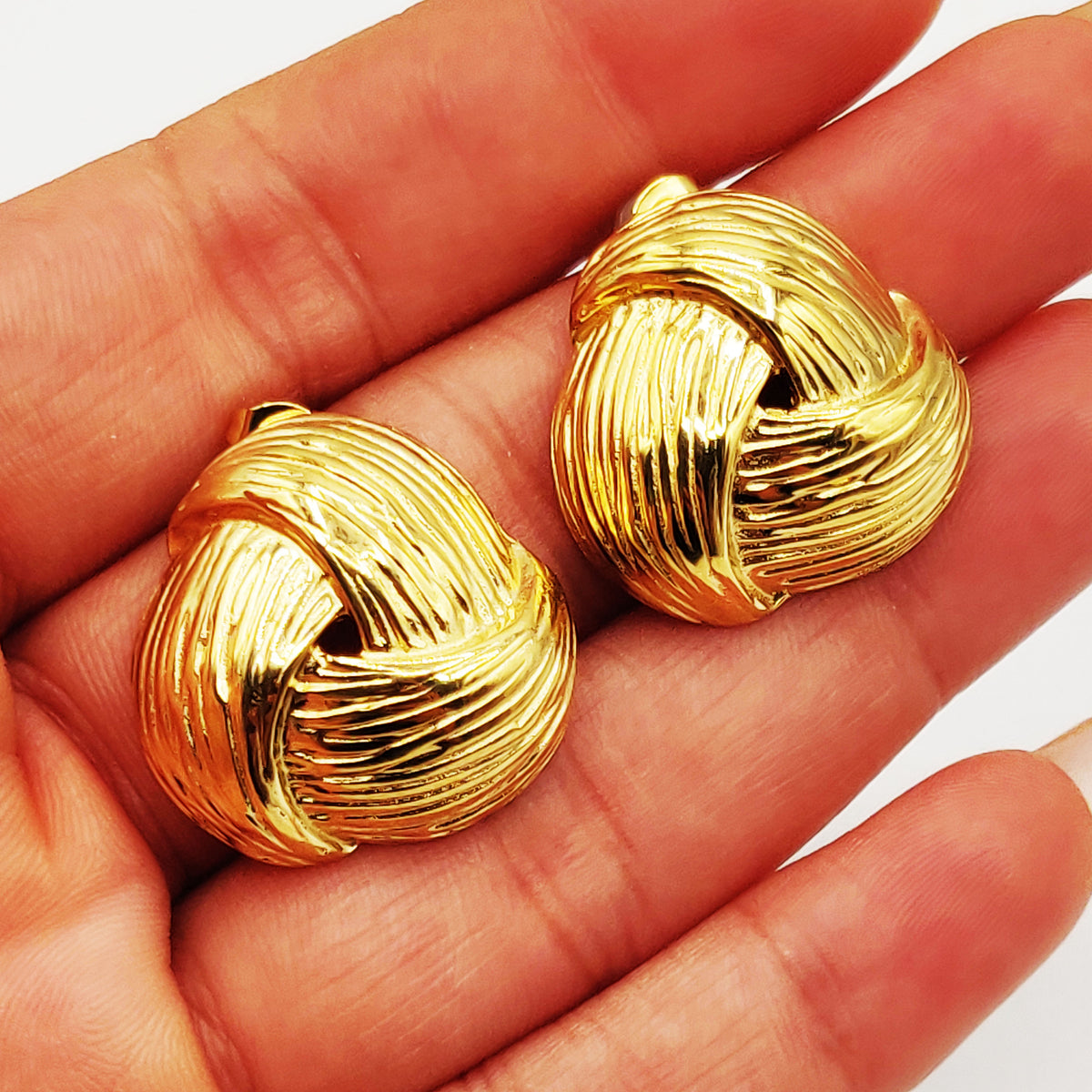 Boucles d'oreilles Multi Lignes Croisées Luxe