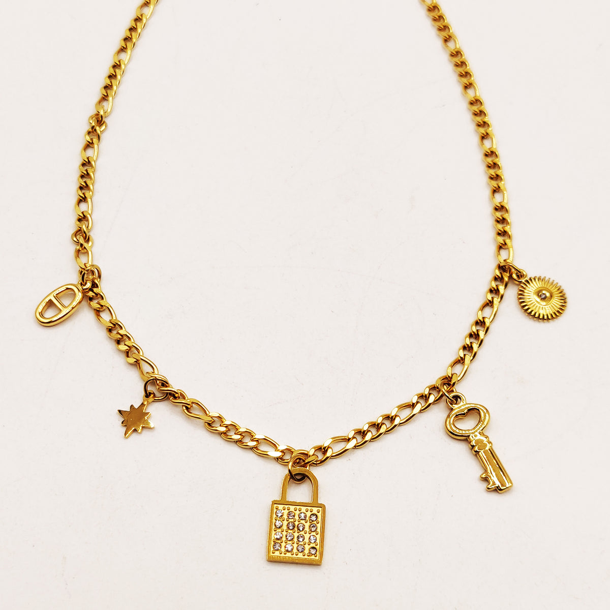Collier Tresse Pendentifs Clé Cadenas H Luxe