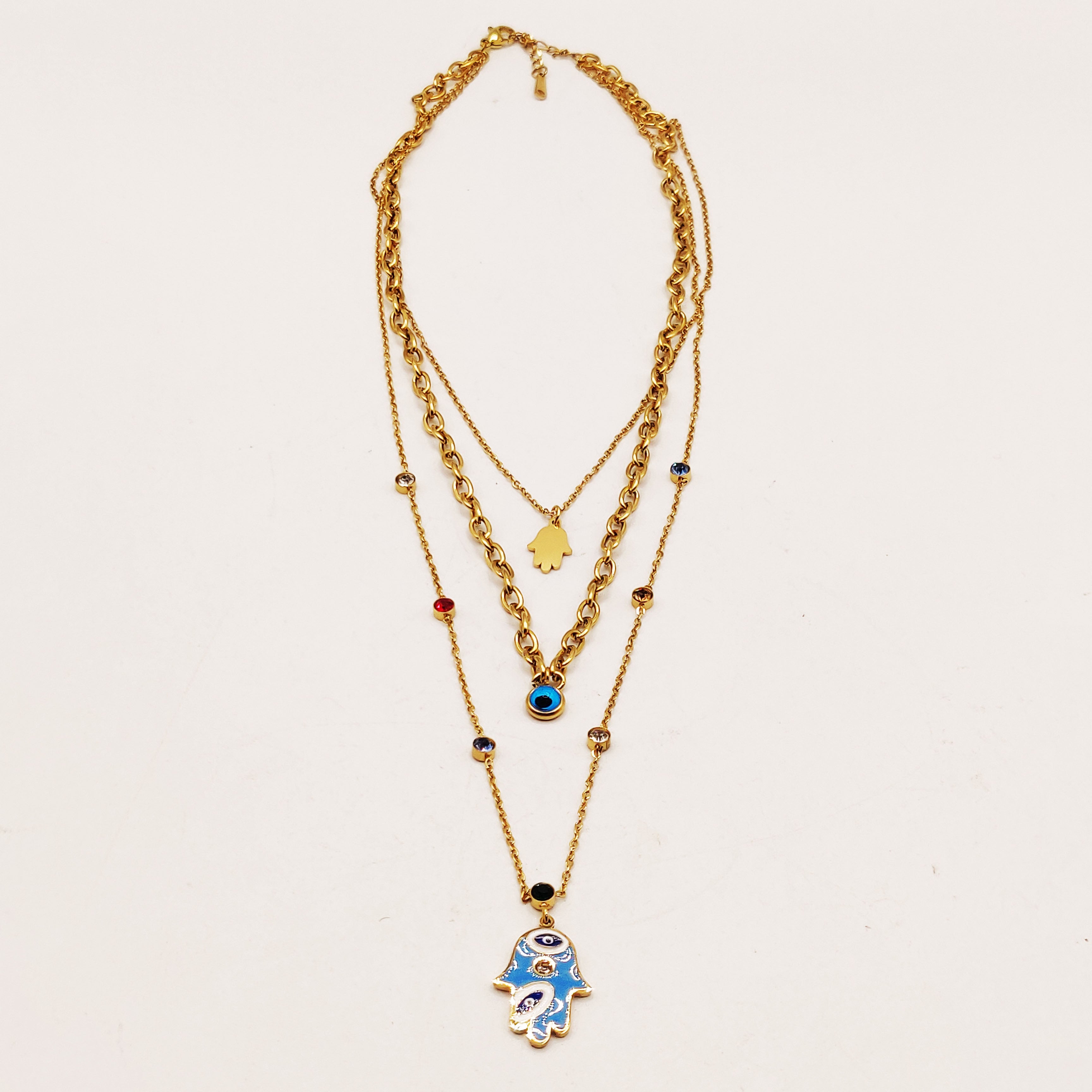 Collier Triple Main de Fatma Bleue et Cristaux Multicolores