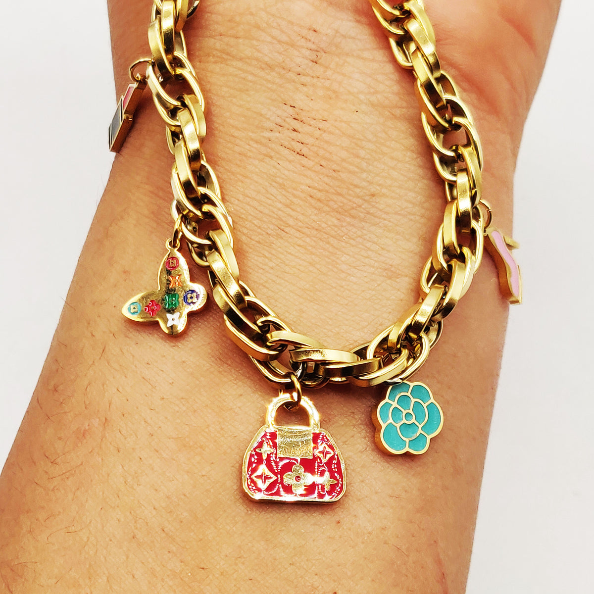 Bracelet Chaîne Pendentifs Trèfles et Étoiles Luxe