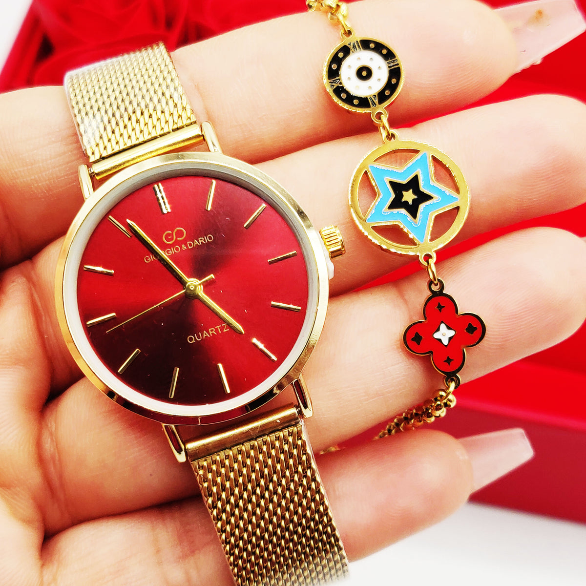 Coffret Cadeau Montre Giorgio & Dario EU5604 Fond Rouge avec Bracelet Trèfles et Étoiles Luxe