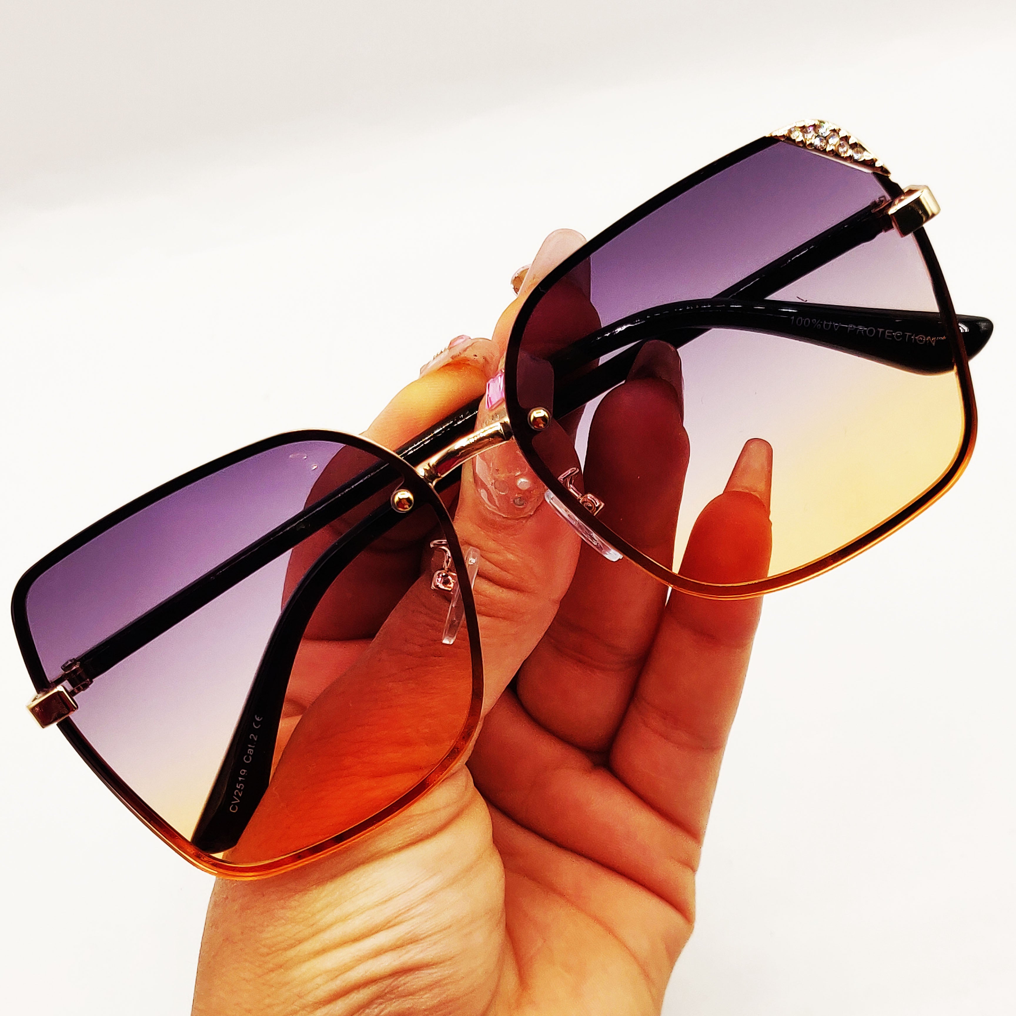 Lunettes de Soleil CV2519 Grises et Moutarde