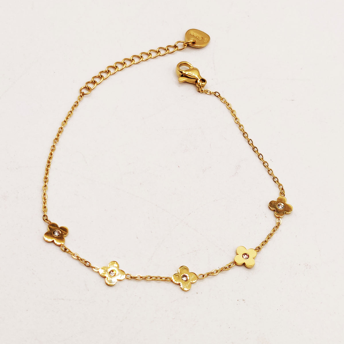Bracelet Multi Trèfles Centre Cristaux Luxe