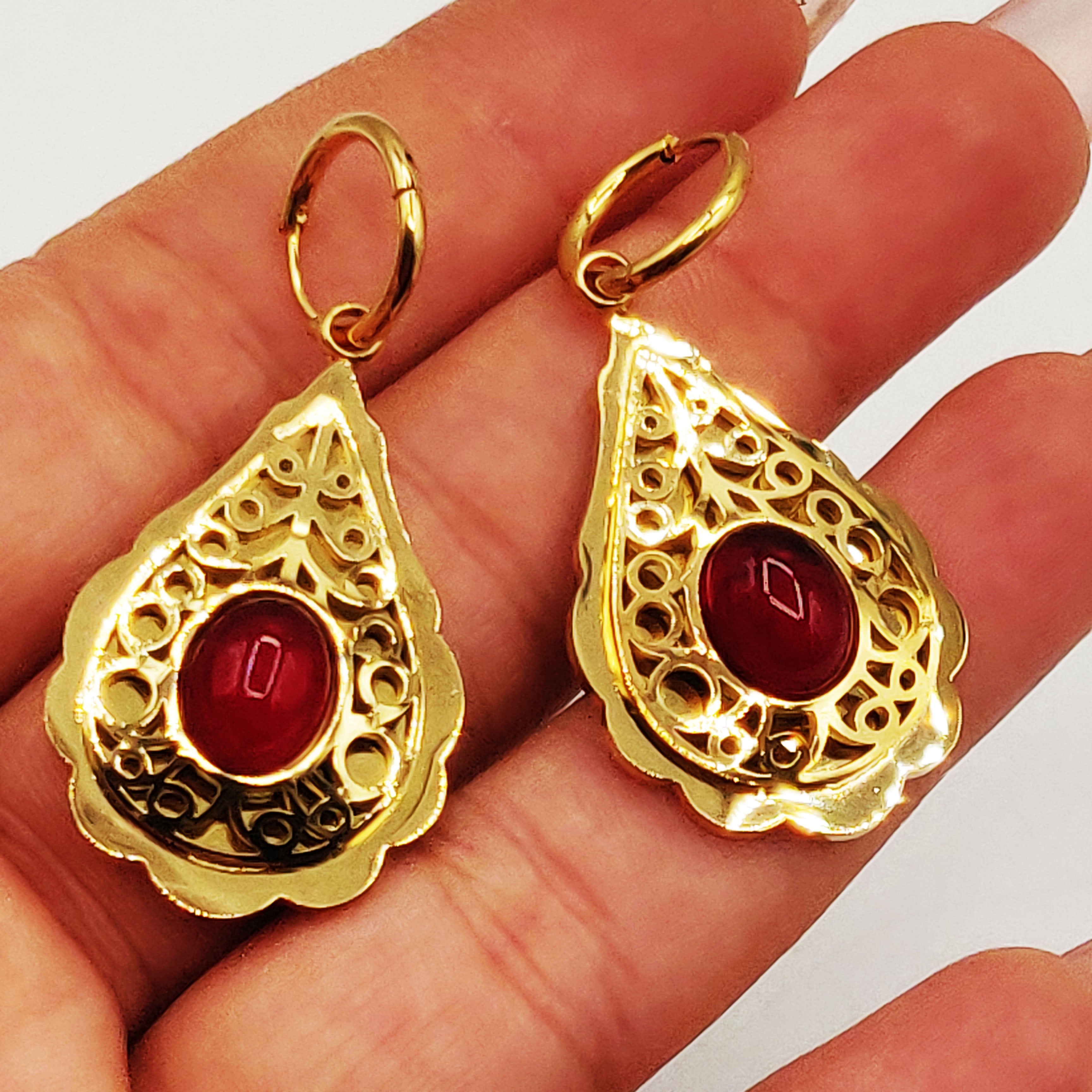 Boucles d'oreilles Torsade Goutte Orientale Cristal Rouge Luxe