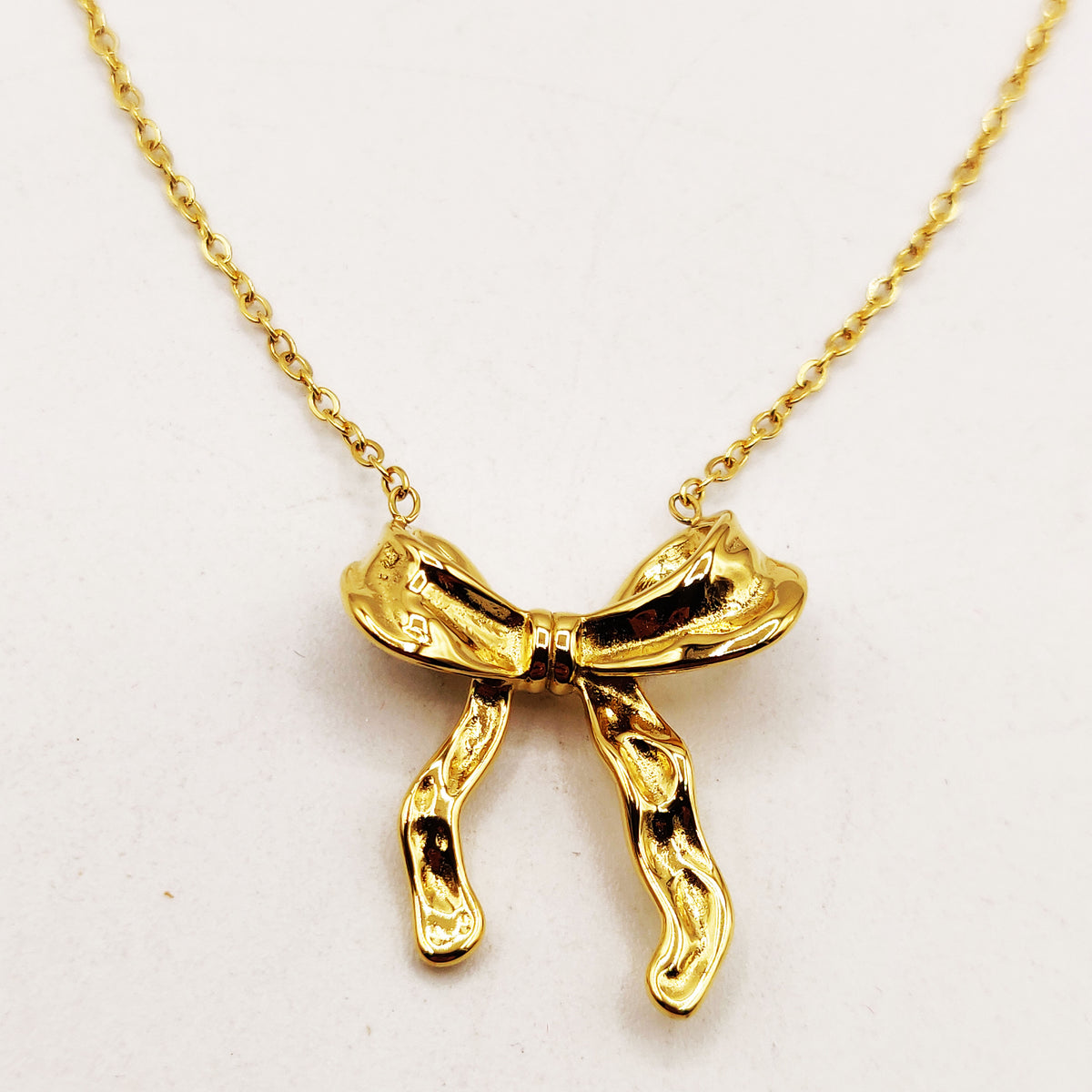 Collier Noeud Luxe