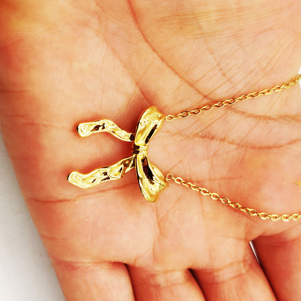 Collier Noeud Luxe