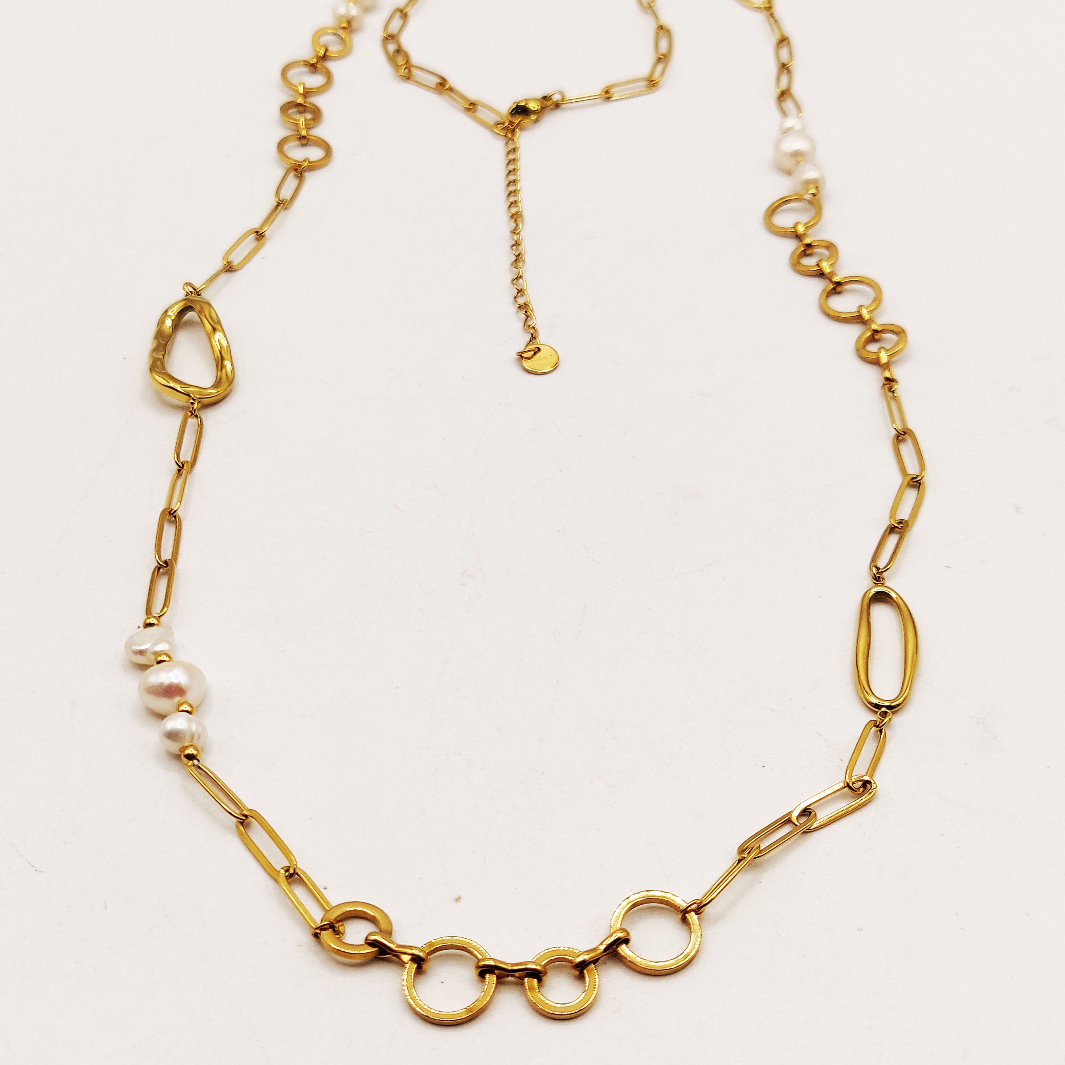 Collier / Sautoir Chaîne Cercle et Perles d'imitation Blanches